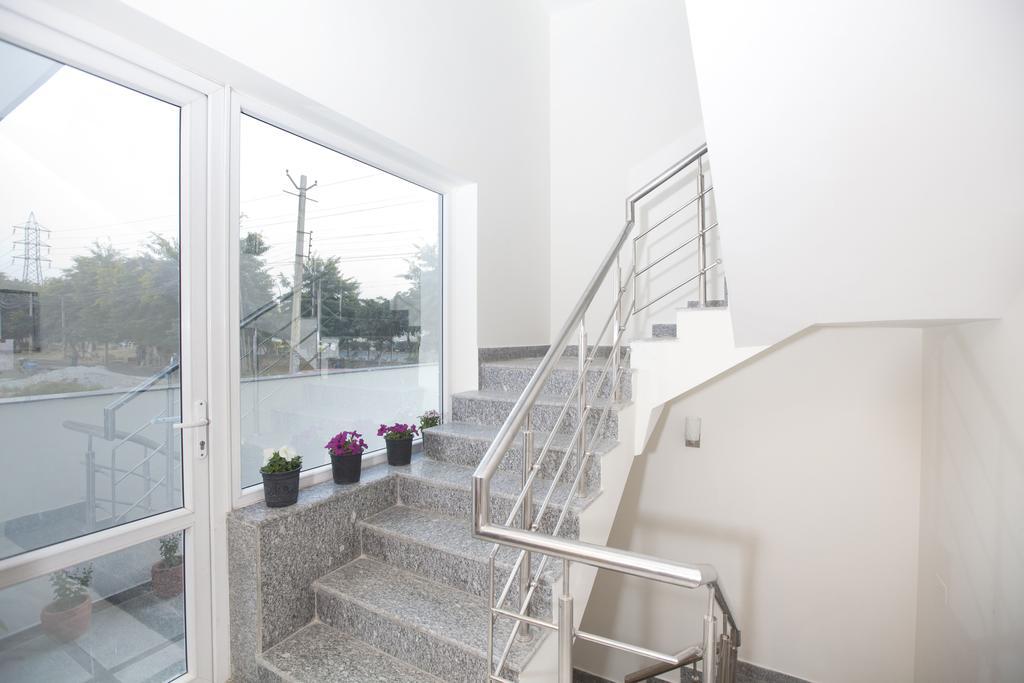 Hotel Oyo 338 New Paradise 3*