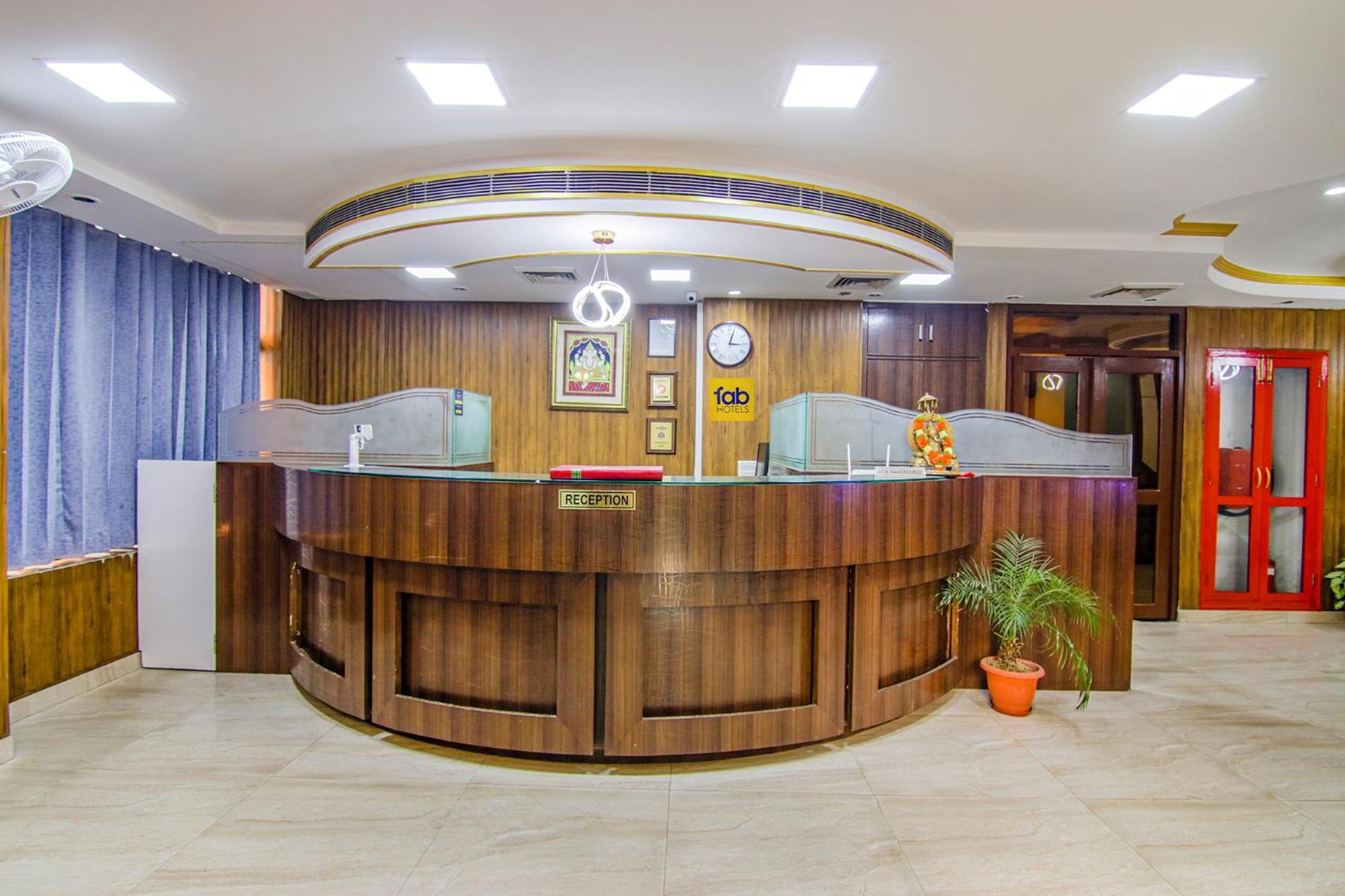 Fabhotel Prime The Rivlet Mg Road 3*