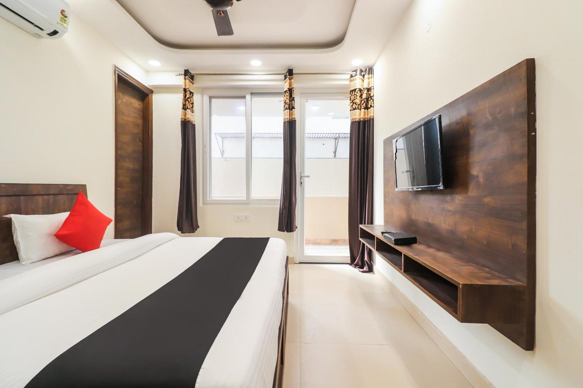 Hotel Collection O Leaf Residency 3*