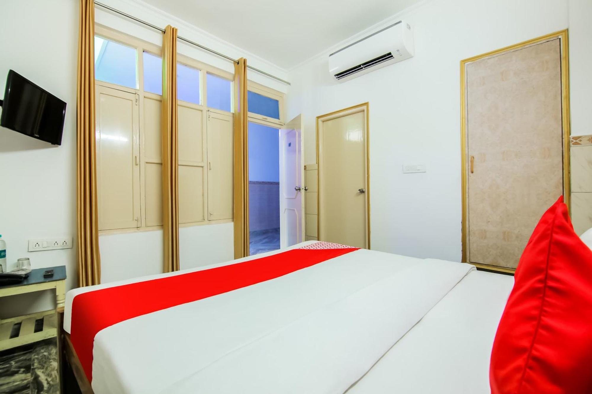Hotel Sapna Gurgaon