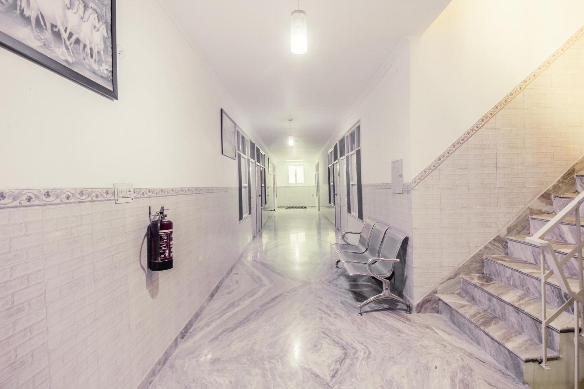 Hotel Sapna 3*
