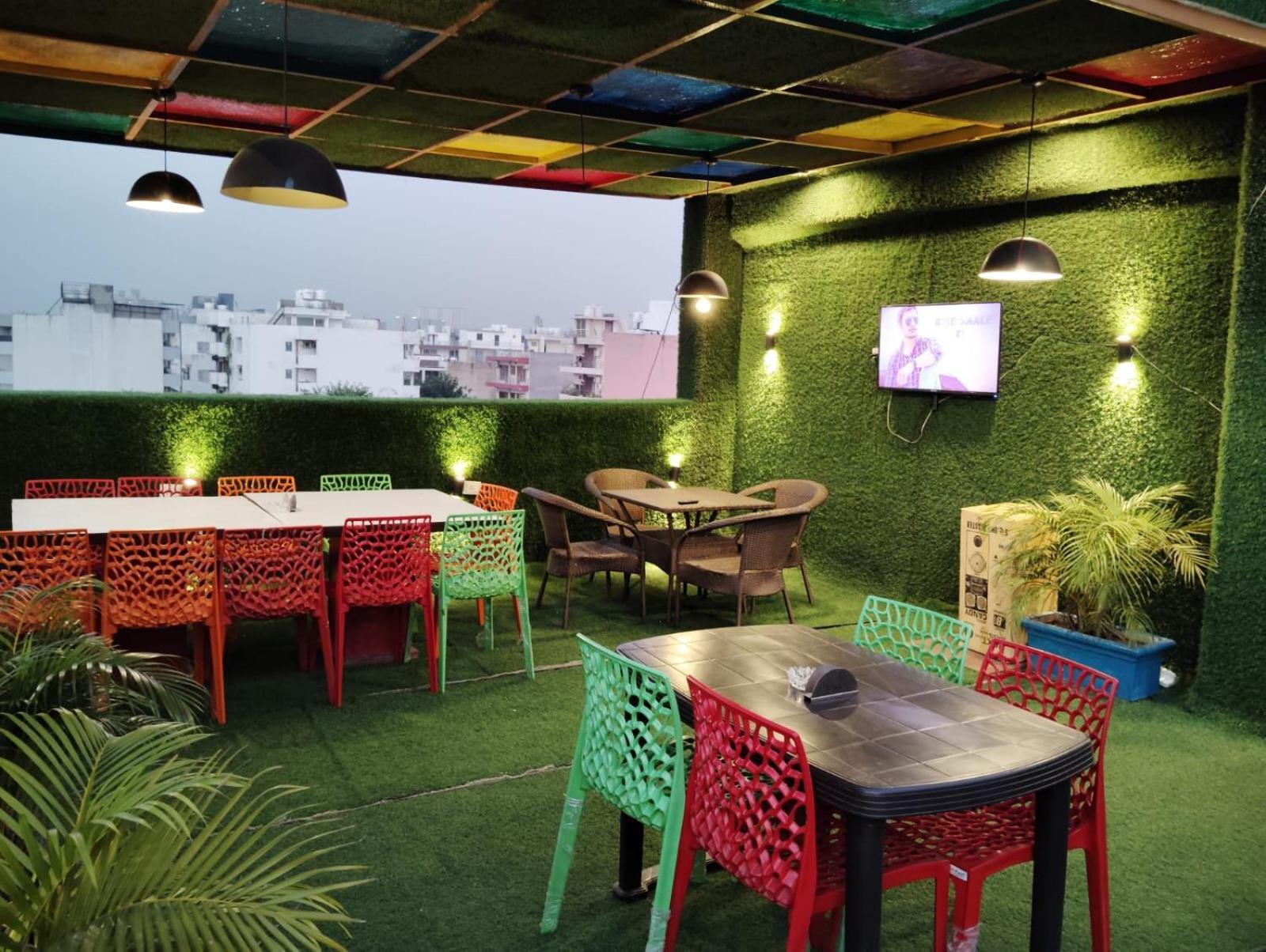 Hotel Mallenzo Gurgaon