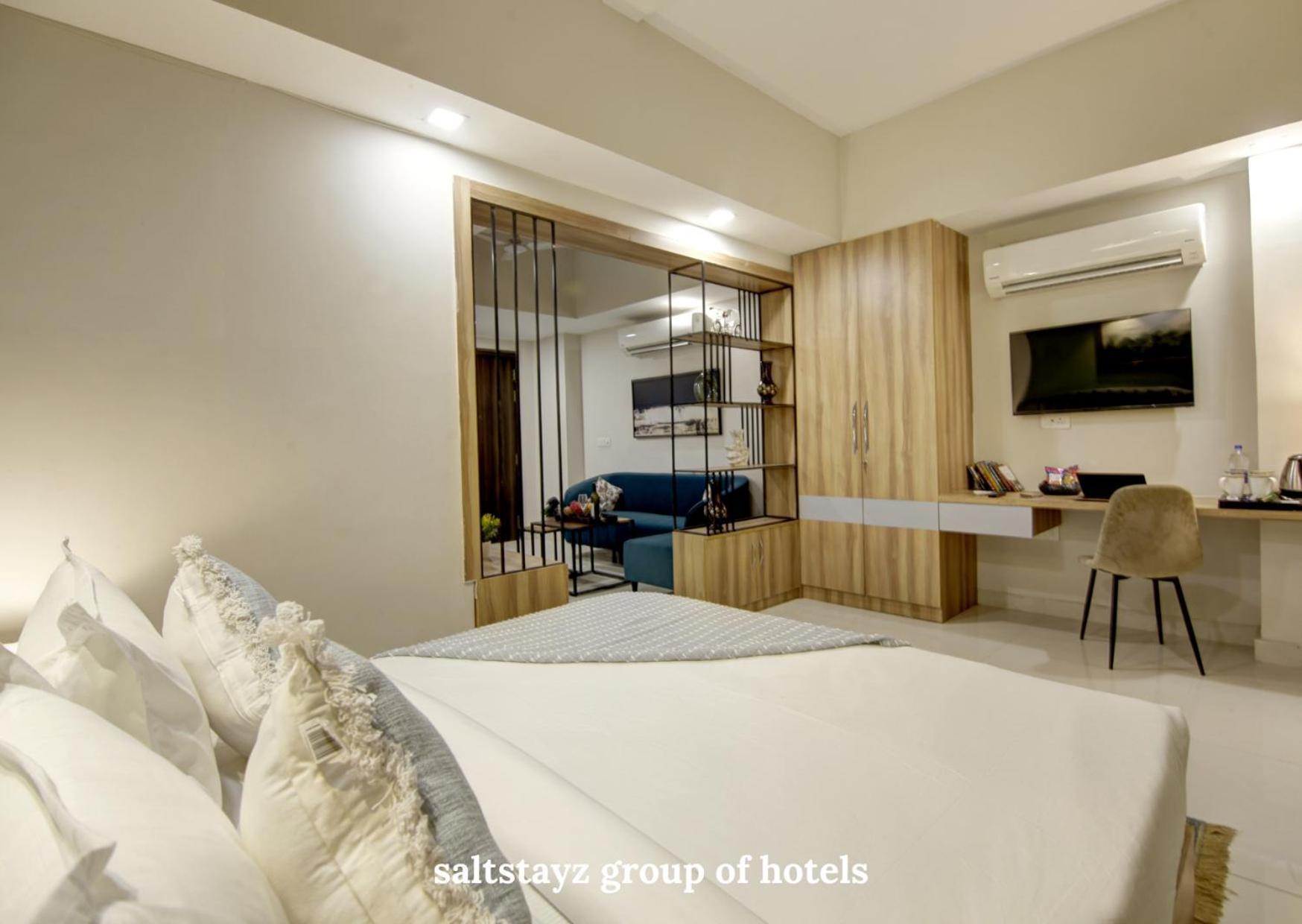 Apartment Saltstayz Luxe Executive Studio Apartment- Golf Course Extension Road Gurgaon