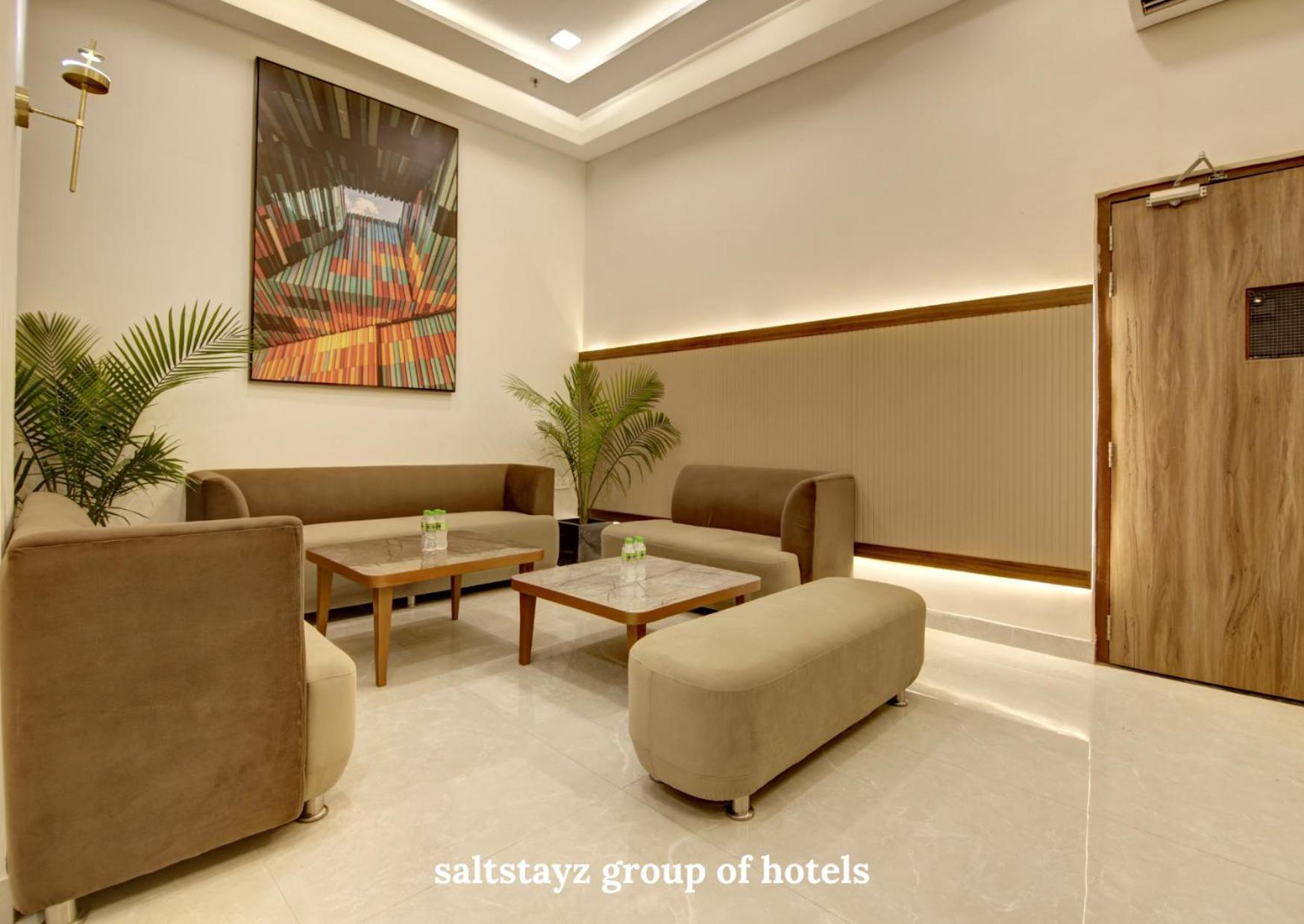 Saltstayz Luxe Executive Studio Apartment- Golf Course Extension Road