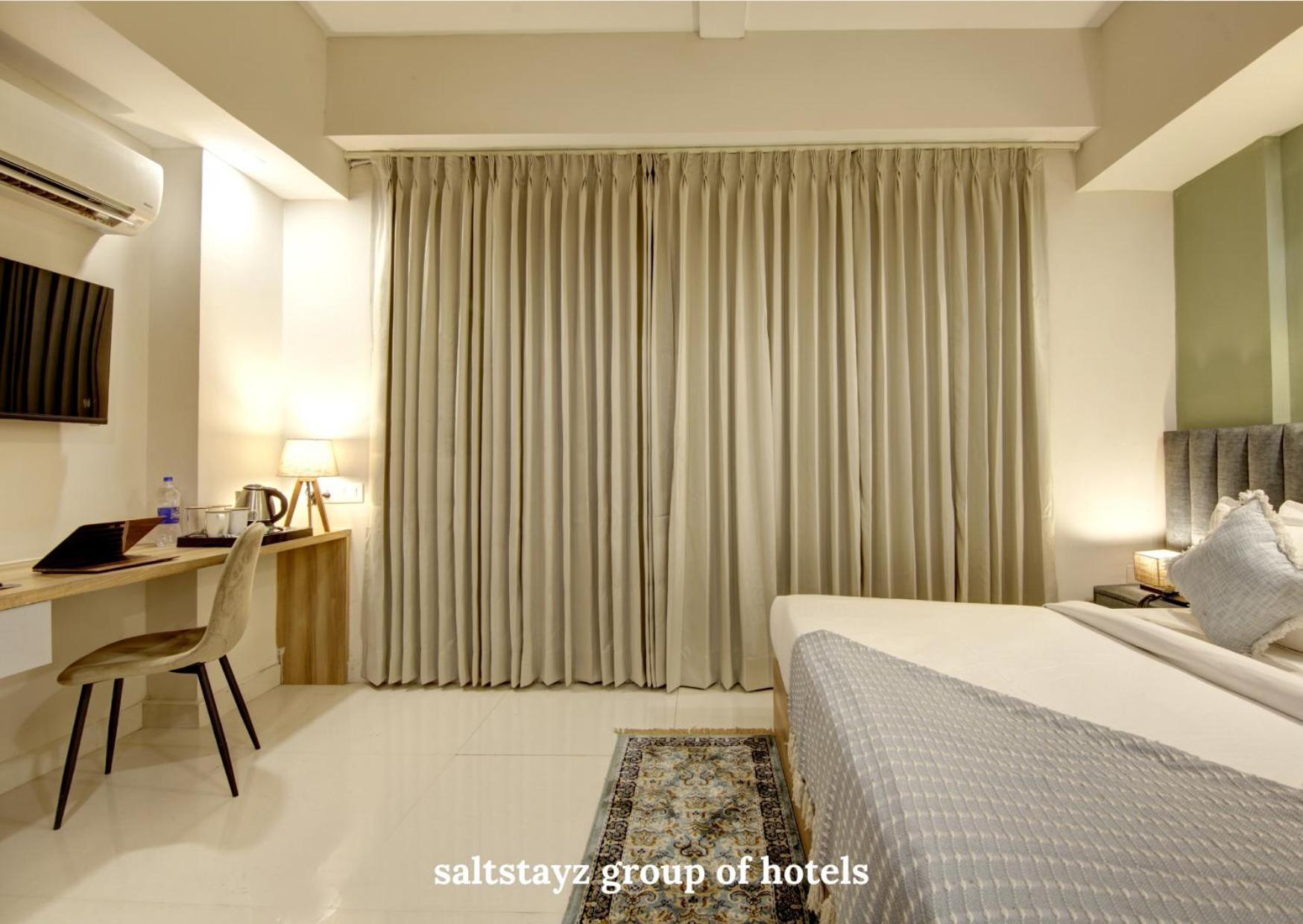 Saltstayz Luxe Executive Studio Apartment- Golf Course Extension Road * Gurgaon