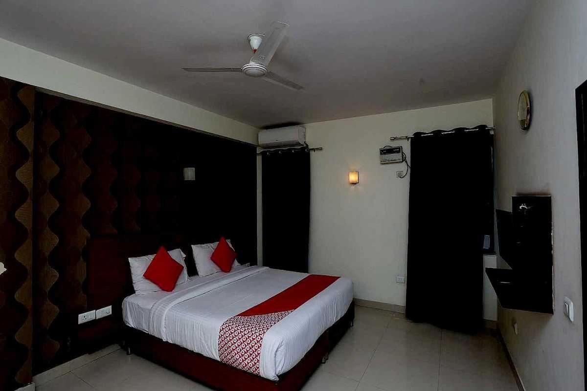 Collection O Himalaya Hotel