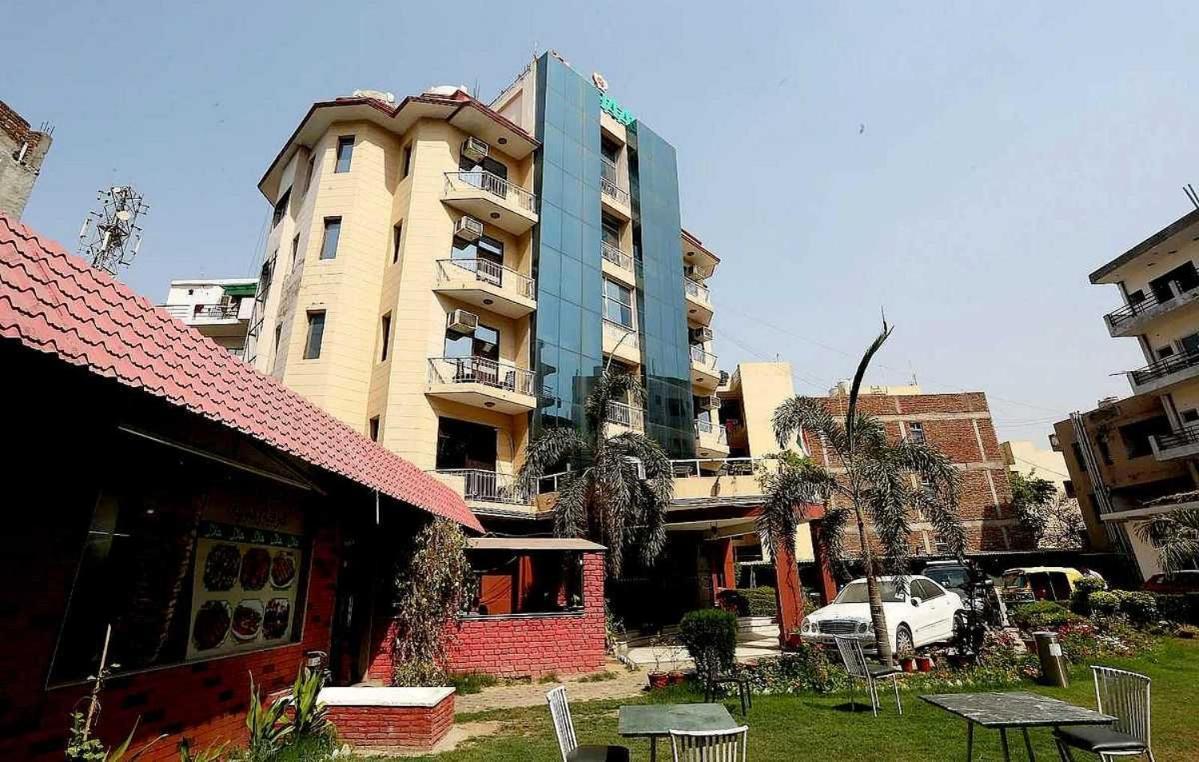 Collection O Himalaya Gurgaon