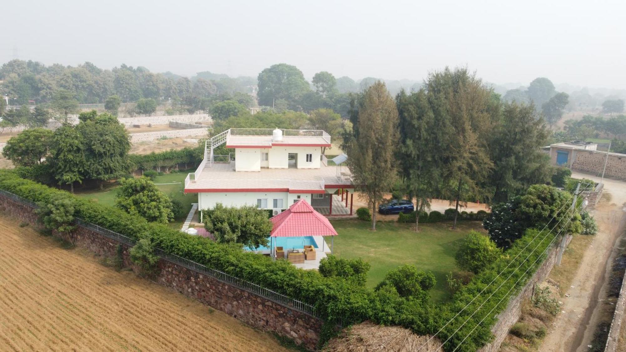 Alaya 4bhk With Pvt Pool & Garden - Manesar Villa