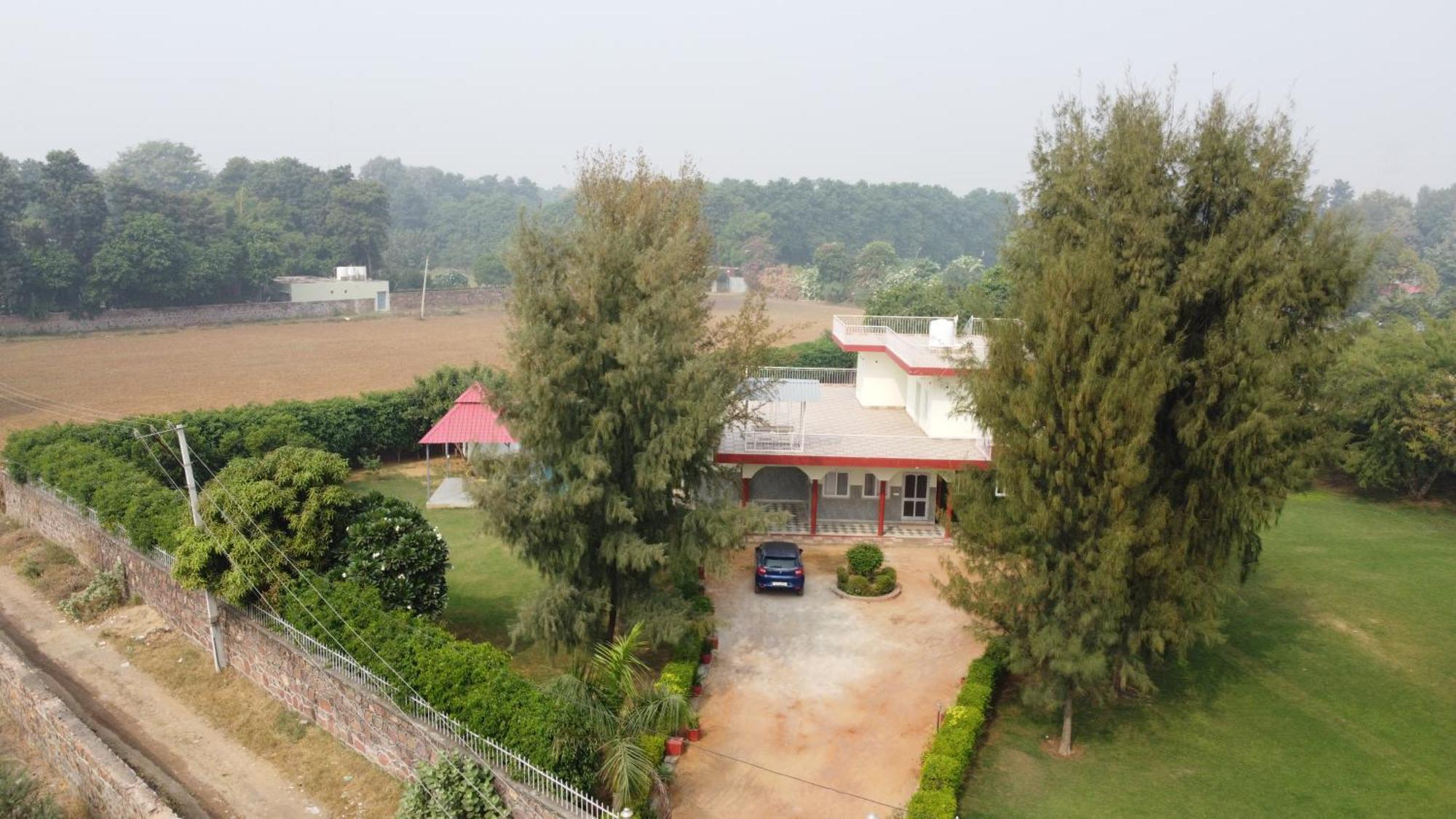 Villa Alaya 4bhk With Pvt Pool & Garden - Manesar Gurgaon