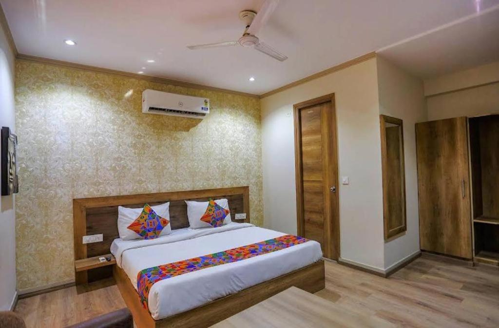 Mallenzo Hotel 3*
