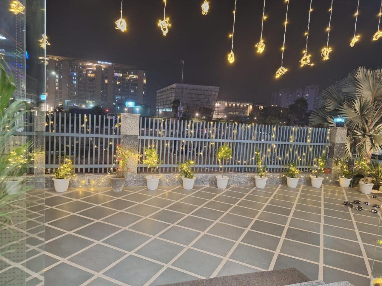 Rr Galaxy * Gurgaon