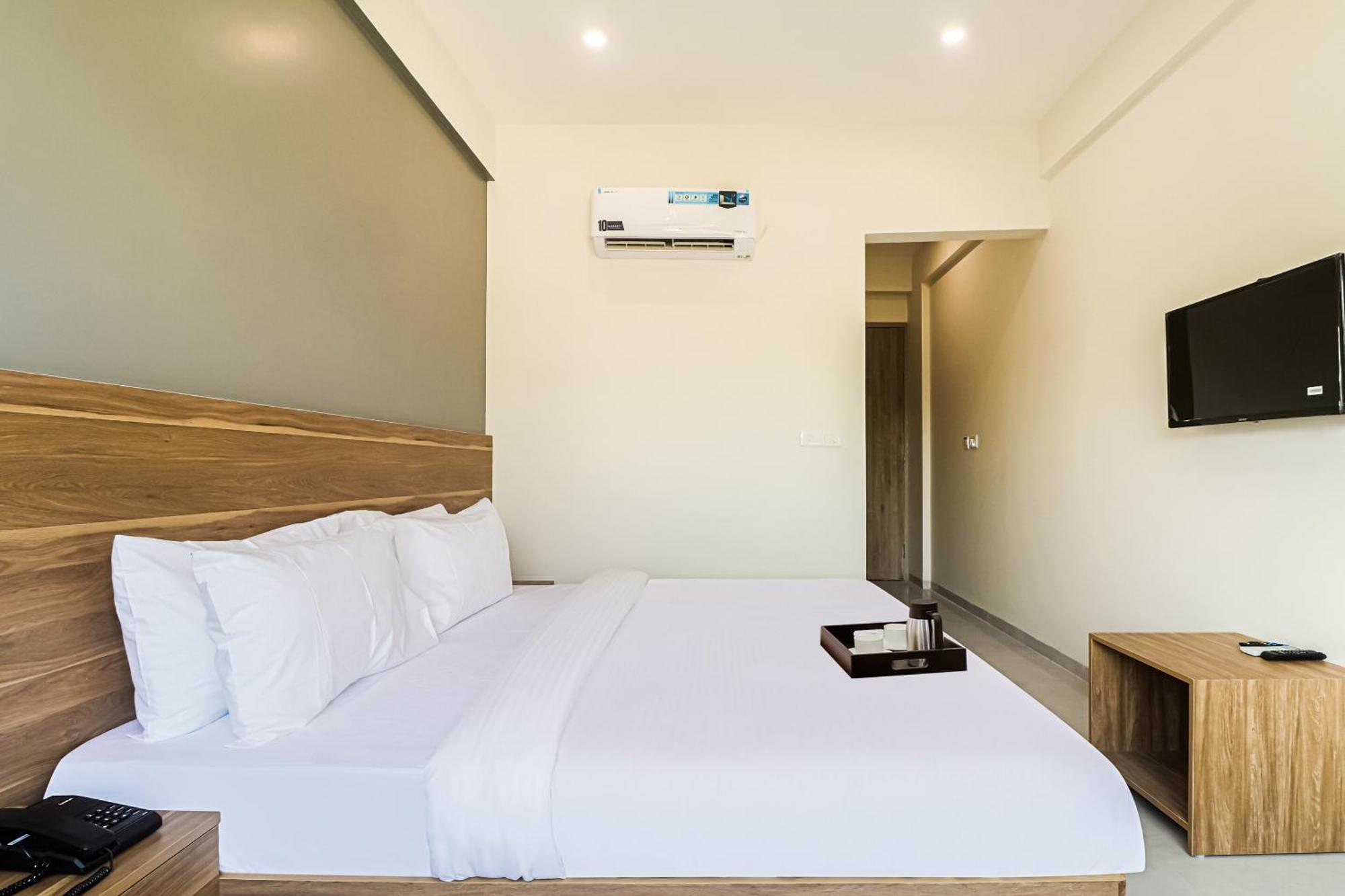 Hotel Townhouse Infinity Near Appu Ghar 3*