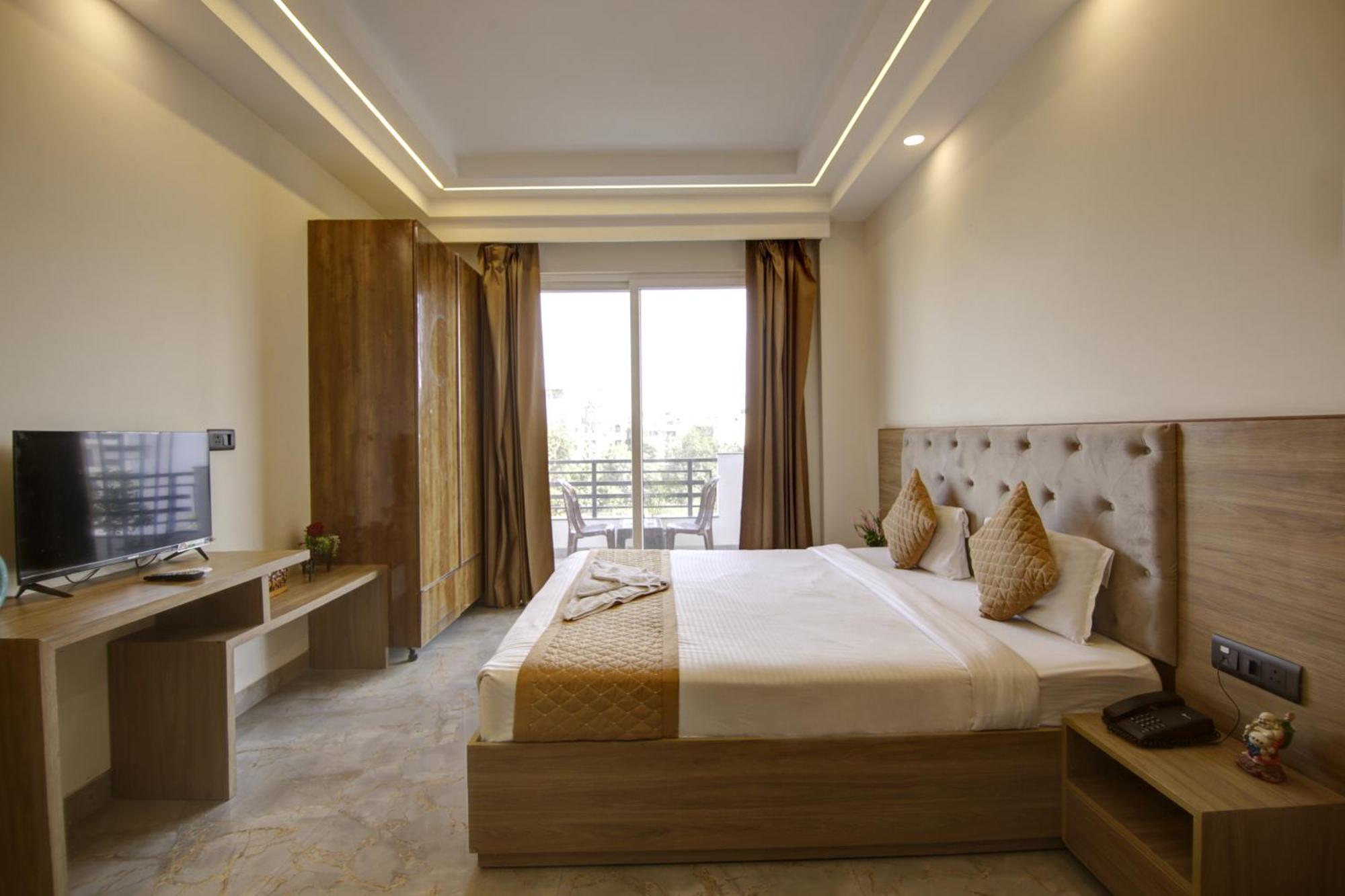 360 Degree Hotel Gurgaon