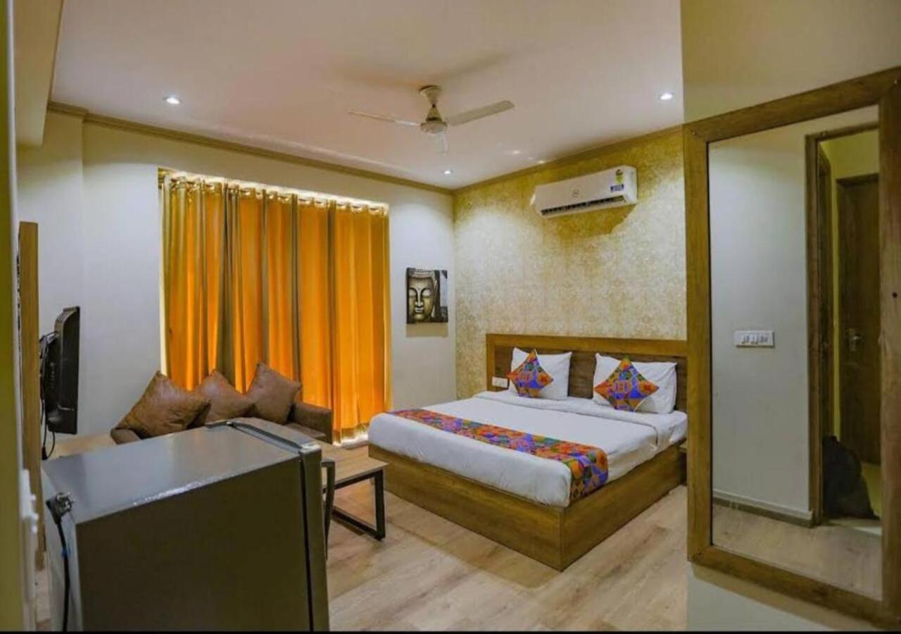 Mallenzo Hotel Gurgaon