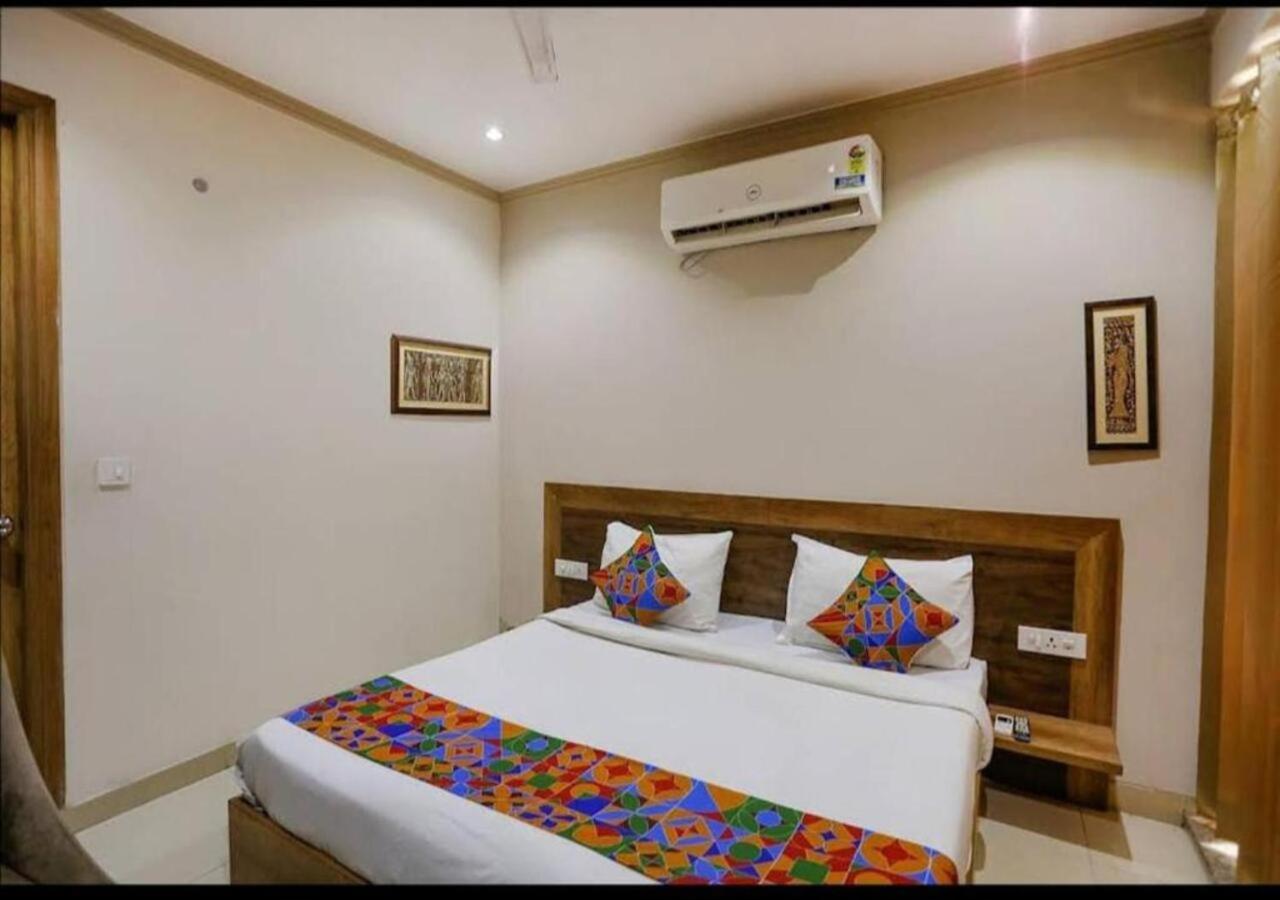 Mallenzo Hotel 3*