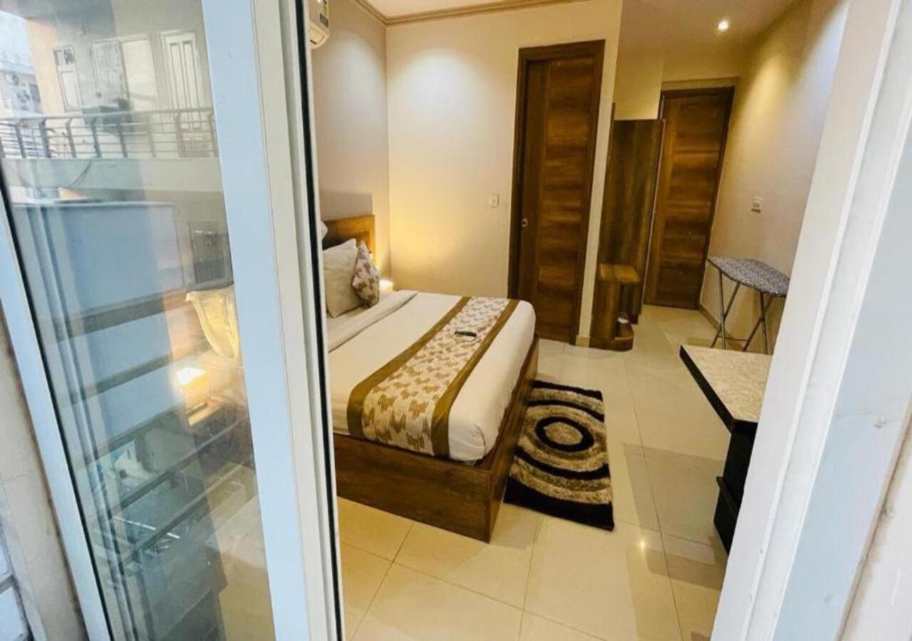 Mallenzo Hotel Gurgaon