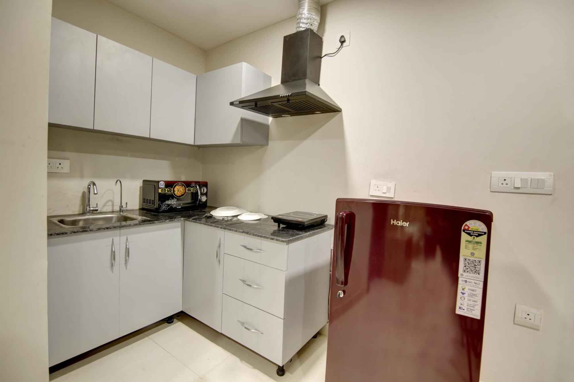 Saltstayz Premier - Golf Course Extension Road 4*