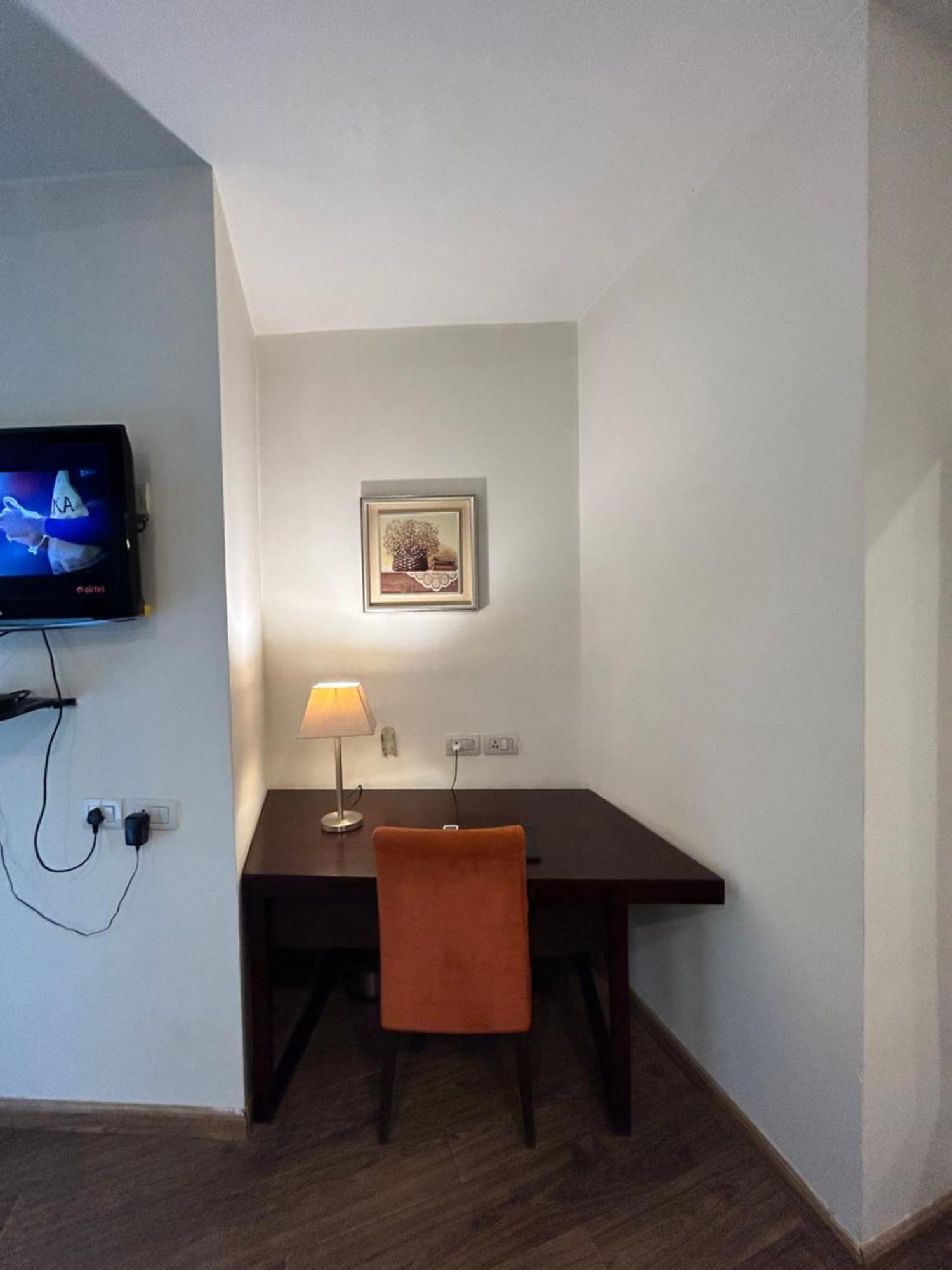 Hotel Grenville Gurgaon