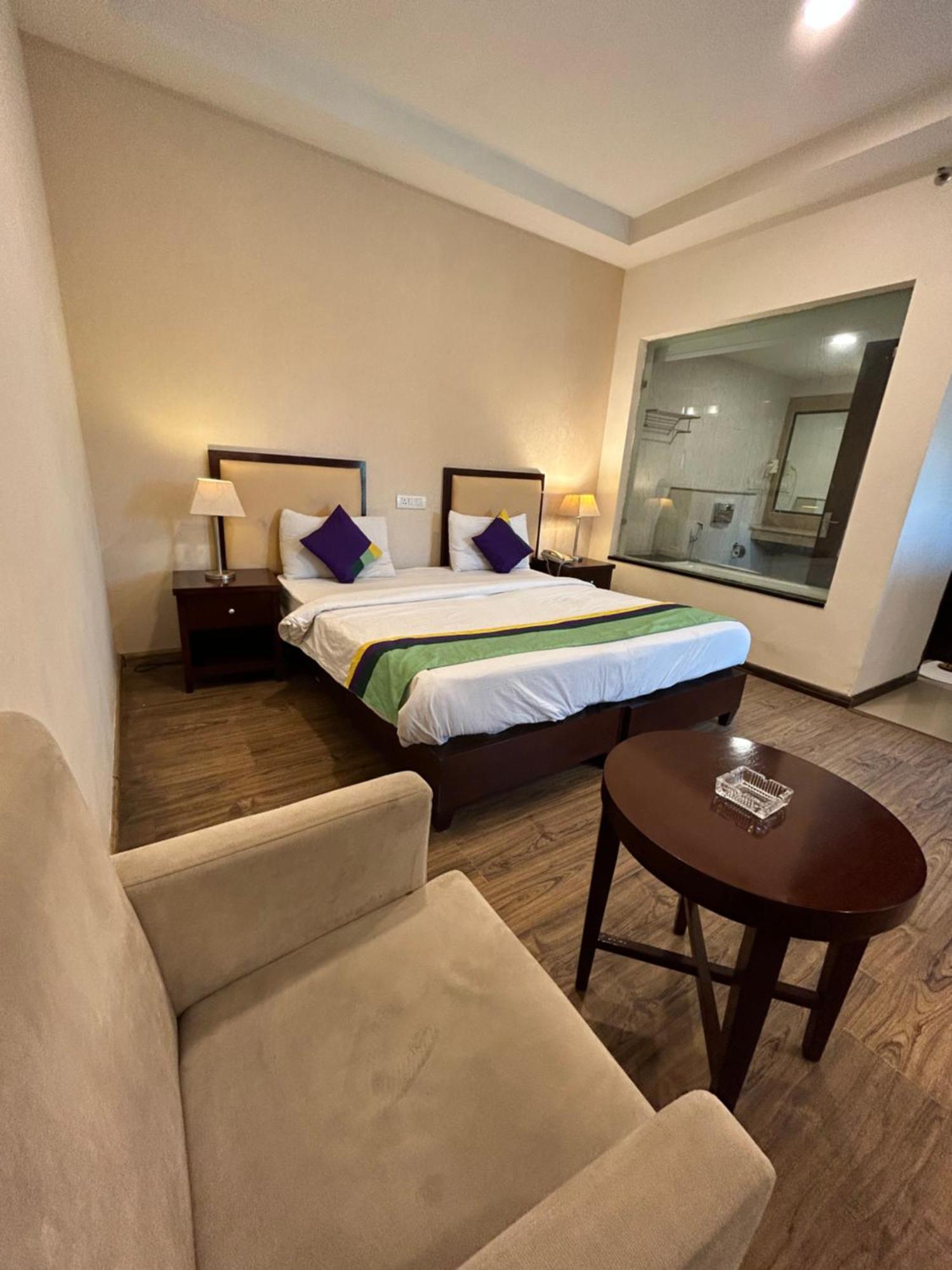 Grenville Hotel Gurgaon