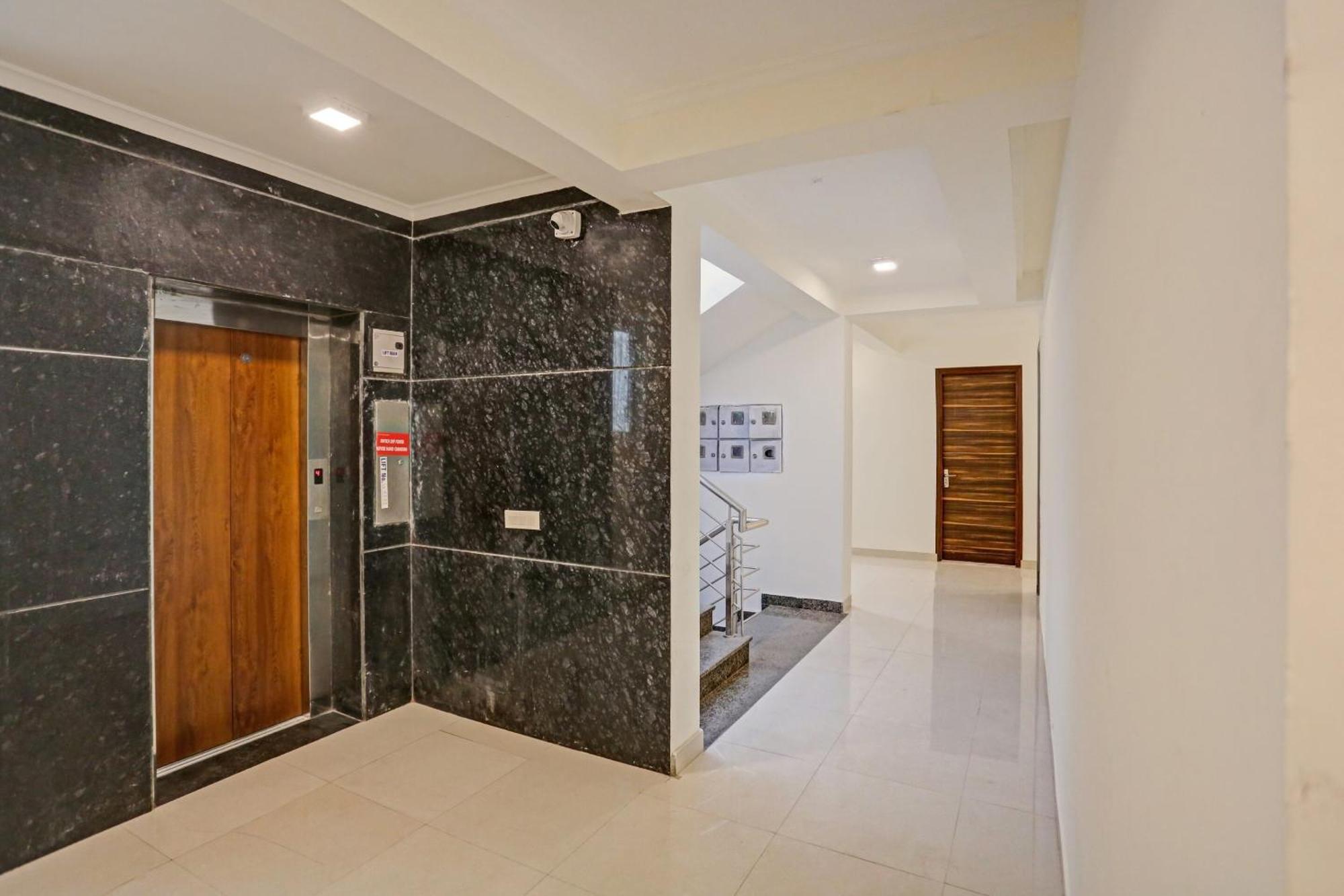 Townhouse 1167 Gold Souk Hotel Gurgaon