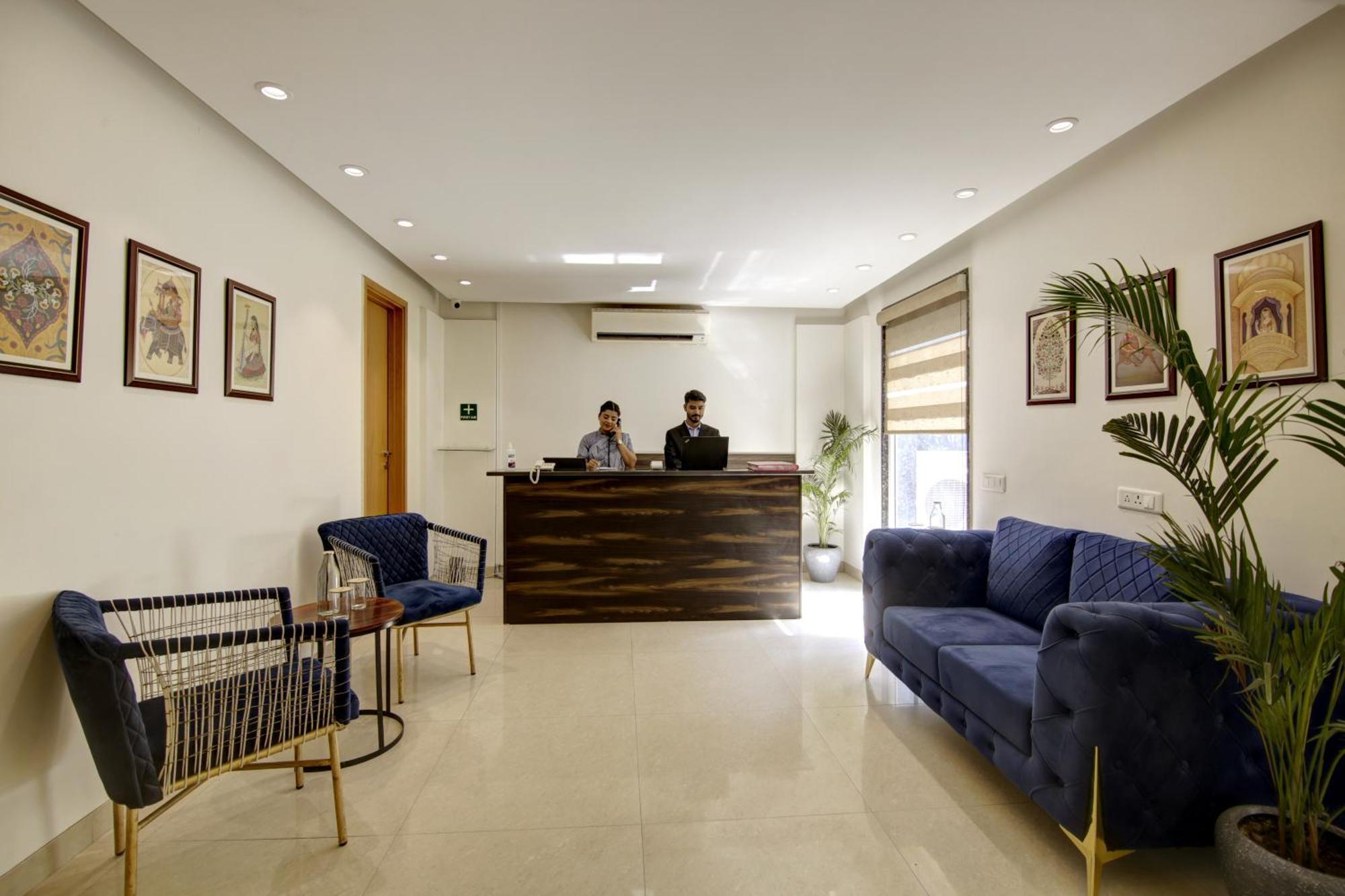 Hotel Saltstayz Select - Galleria Market & Golf Course Road Gurgaon