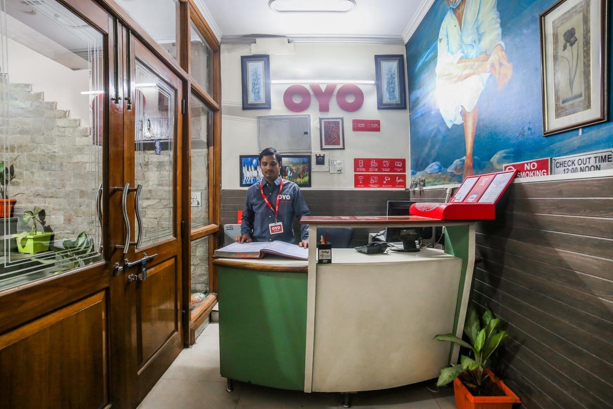 Hotel Oyo Downtown Near Leisure Valley Park Gurgaon