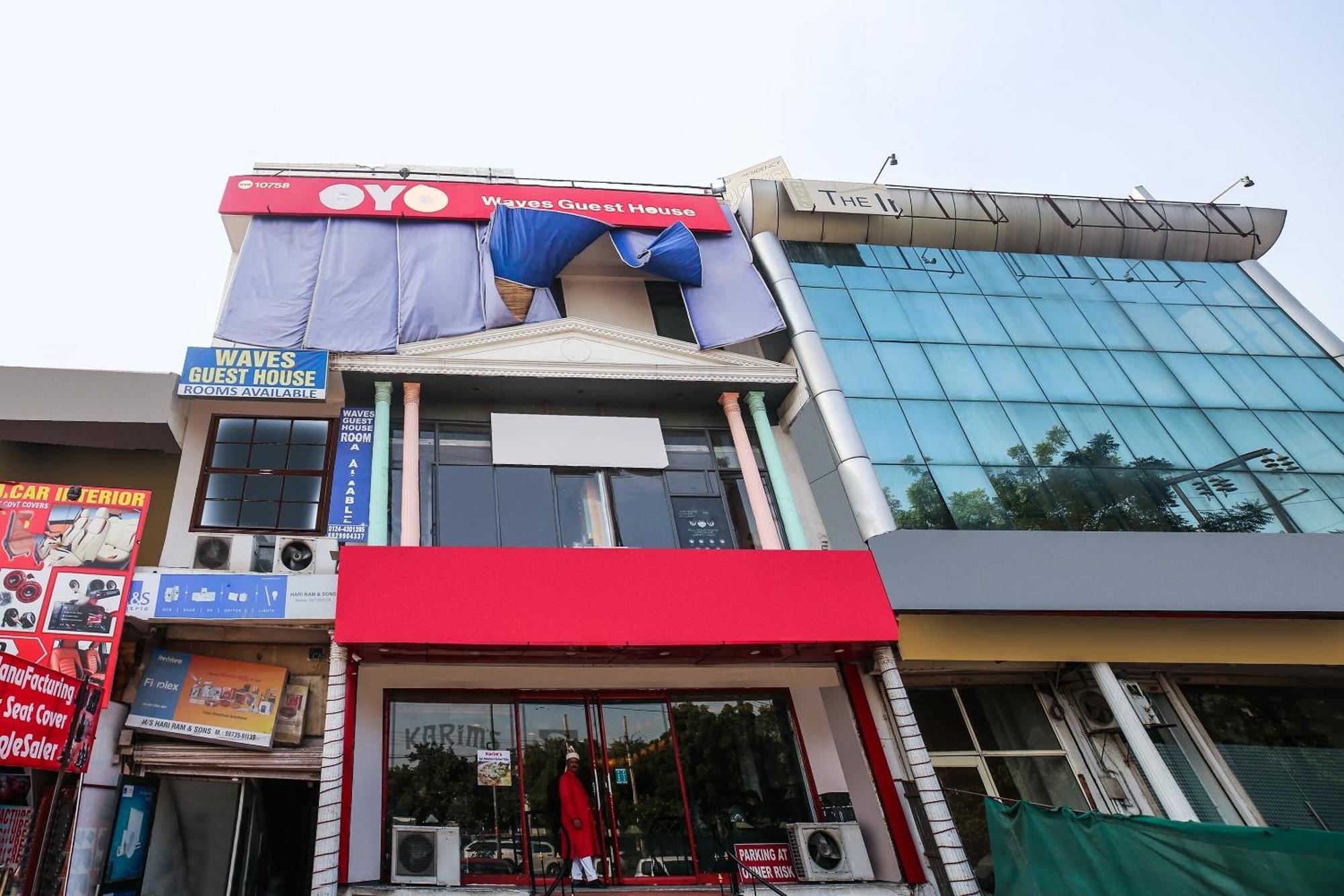 Hotel Oyo Downtown Near Leisure Valley Park 3*