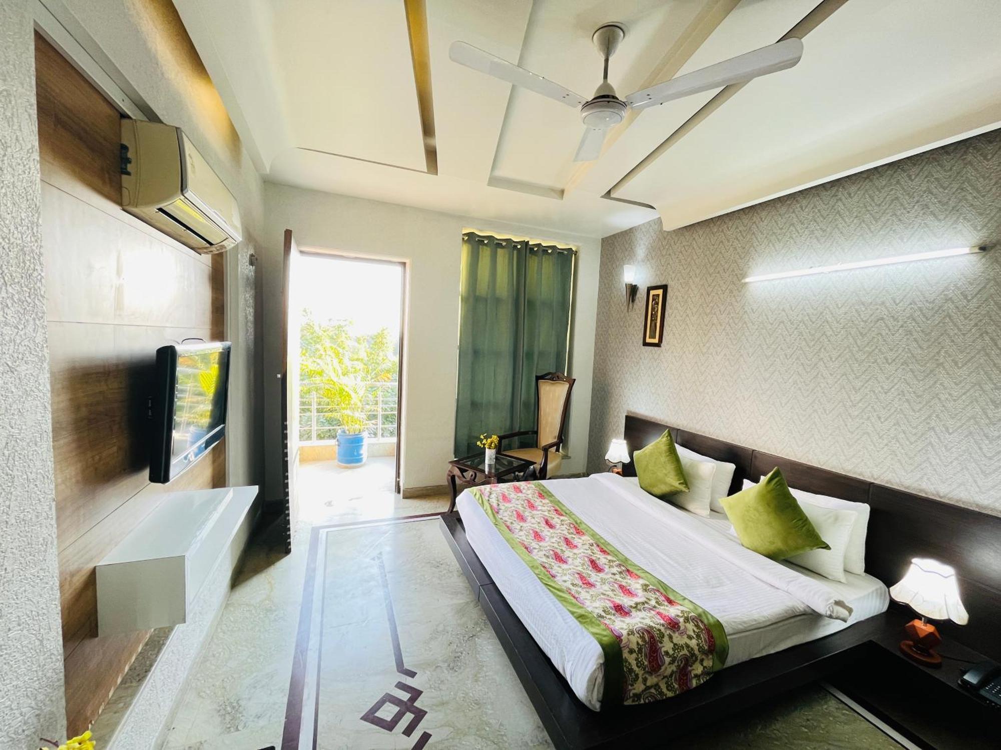 Guest house Dayal Regency Near Imt Chowk Manesar, Manesar Gurgaon