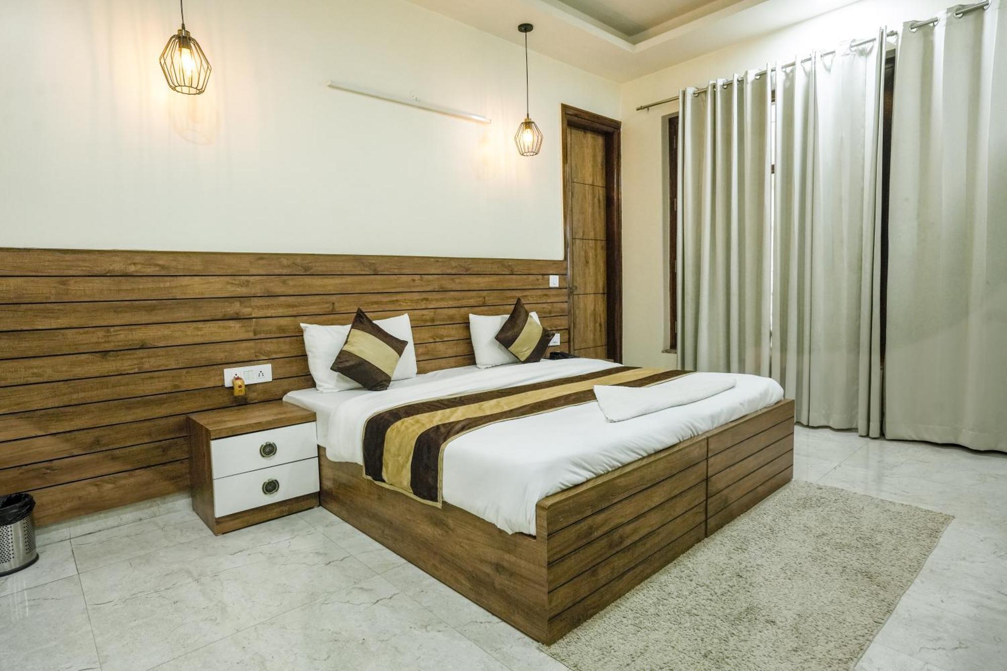 Maharaja Palace Boutique Near Medanta Medicity Hotel Gurgaon