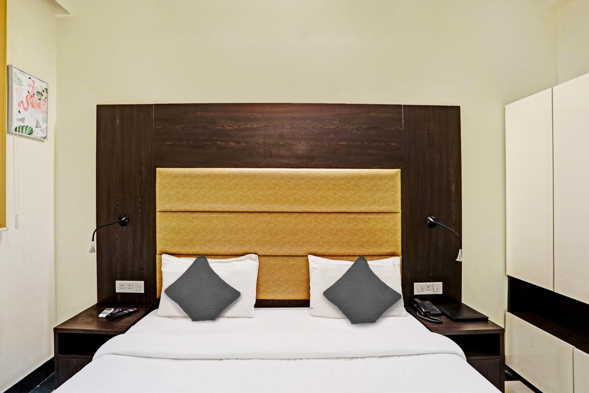 Townhouse 1184 N Huda Center Hotel Gurgaon