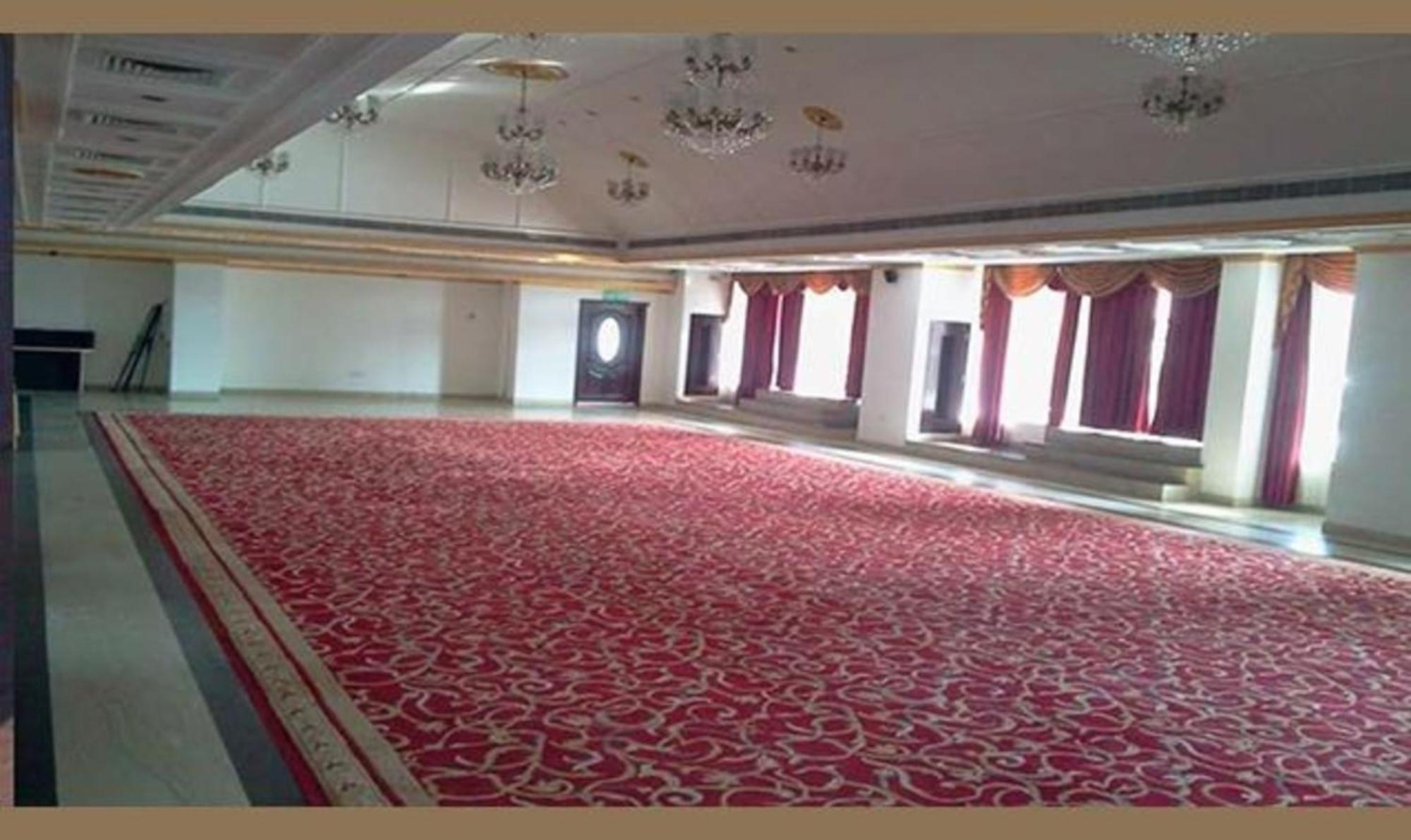 Hotel Fabhotel Prime B City Mark Gurgaon