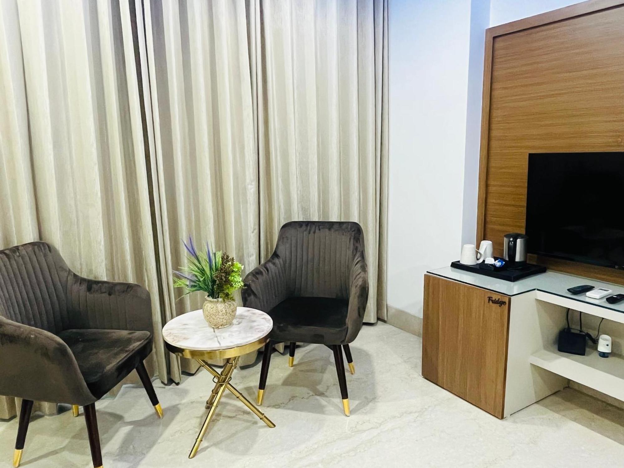 Gazebo & Medanta Apartment Gurgaon