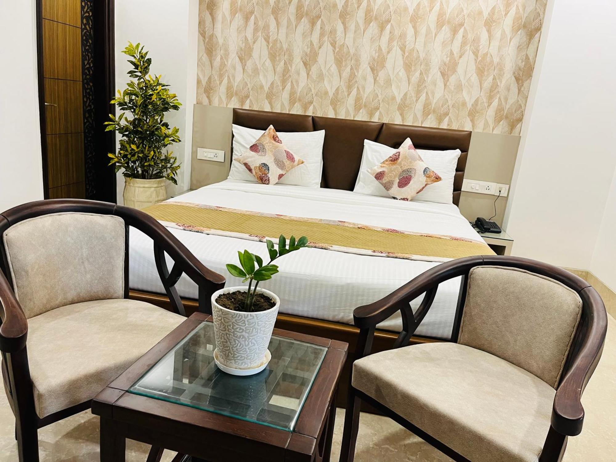 Gazebo & Medanta Gurgaon
