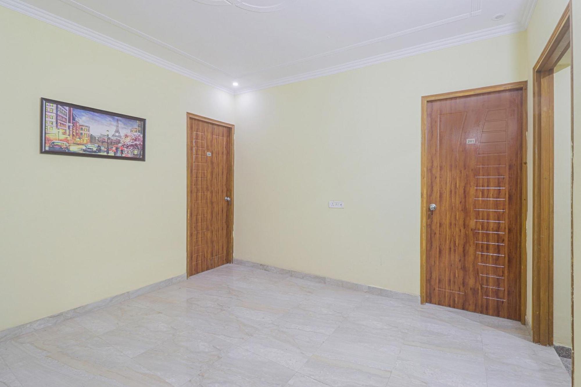 Hotel Collection O Majestic 4*