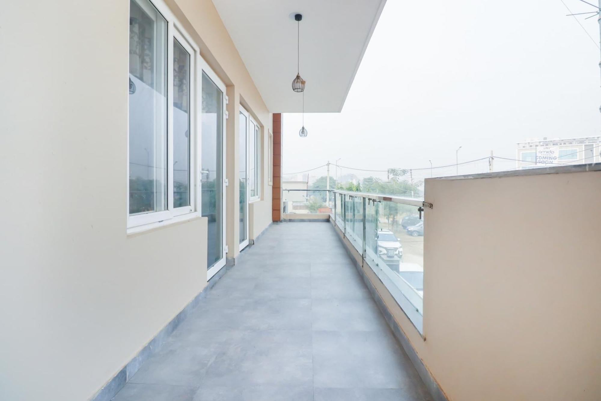 Hotel Collection O Leaf Residency Gurgaon
