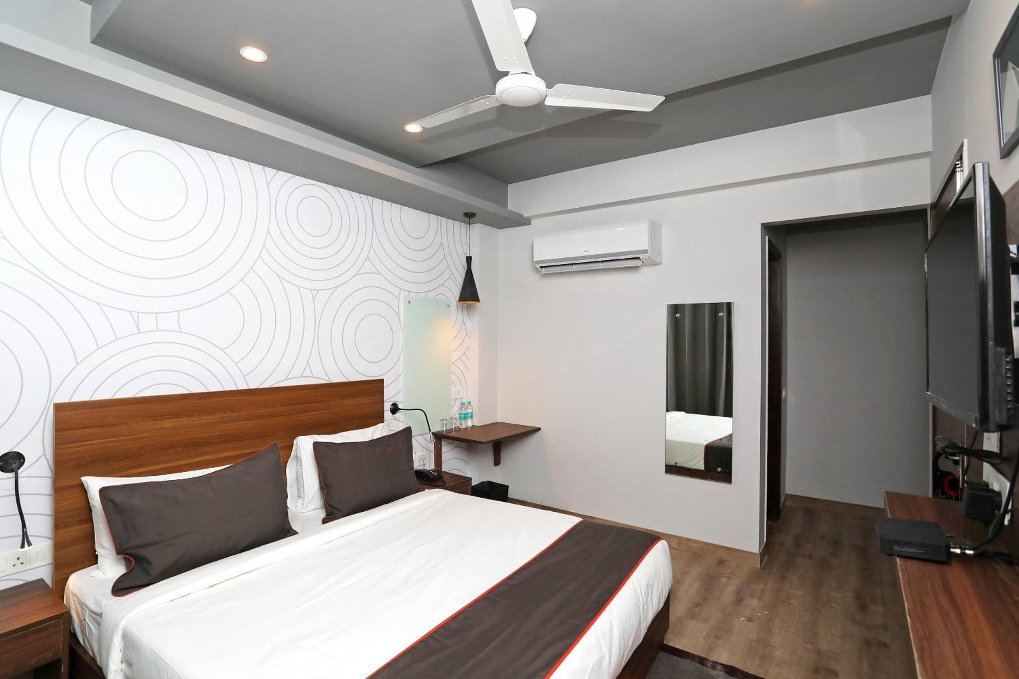 Collection O Moonlight Hotel 3*
