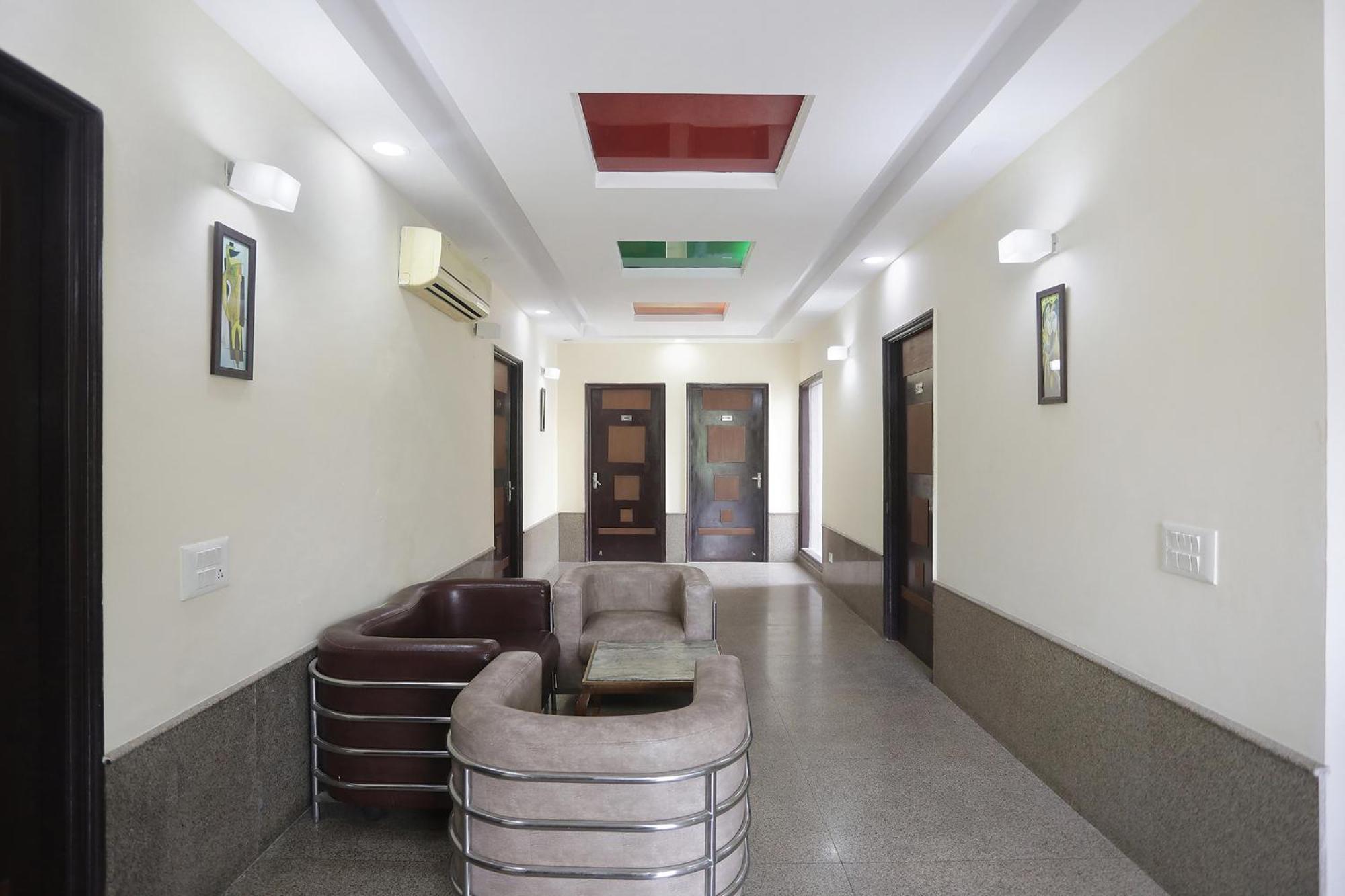 Hotel Fabexpress Next 3*