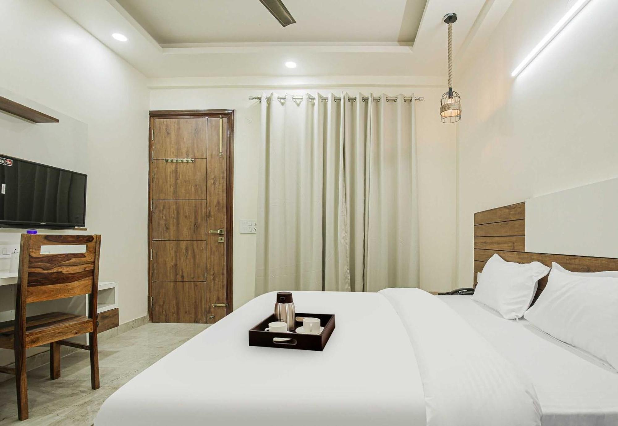 Hotel Maharaja Palace Gurgaon