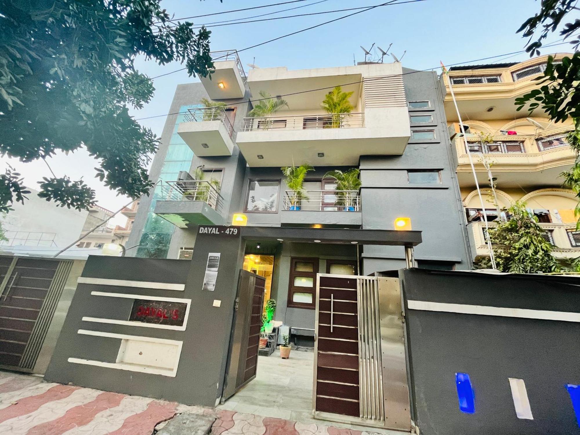 Guest house Dayal Regency Near Imt Chowk Manesar, Manesar Gurgaon