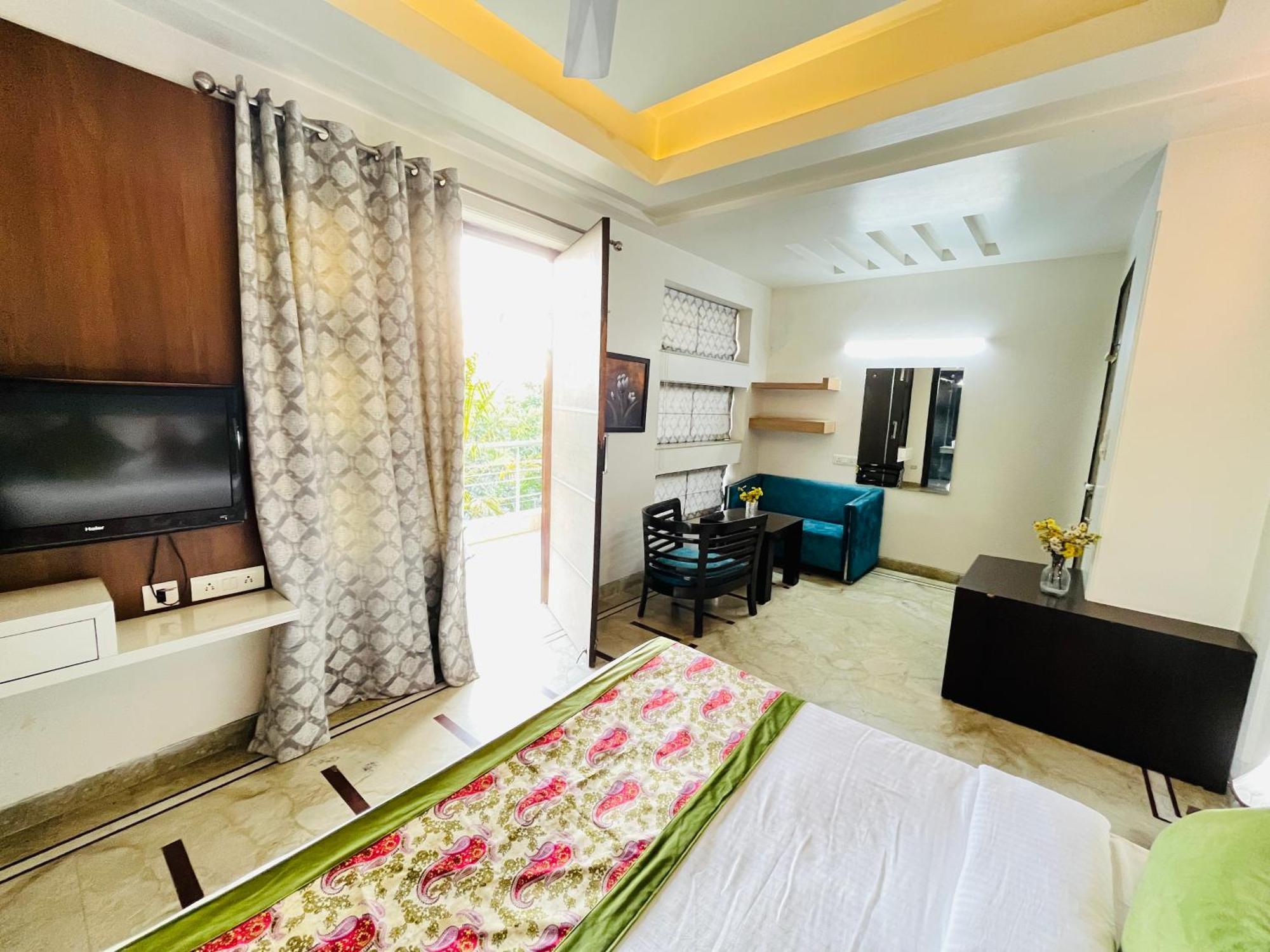 Guest house Dayal Regency Near Imt Chowk Manesar, Manesar