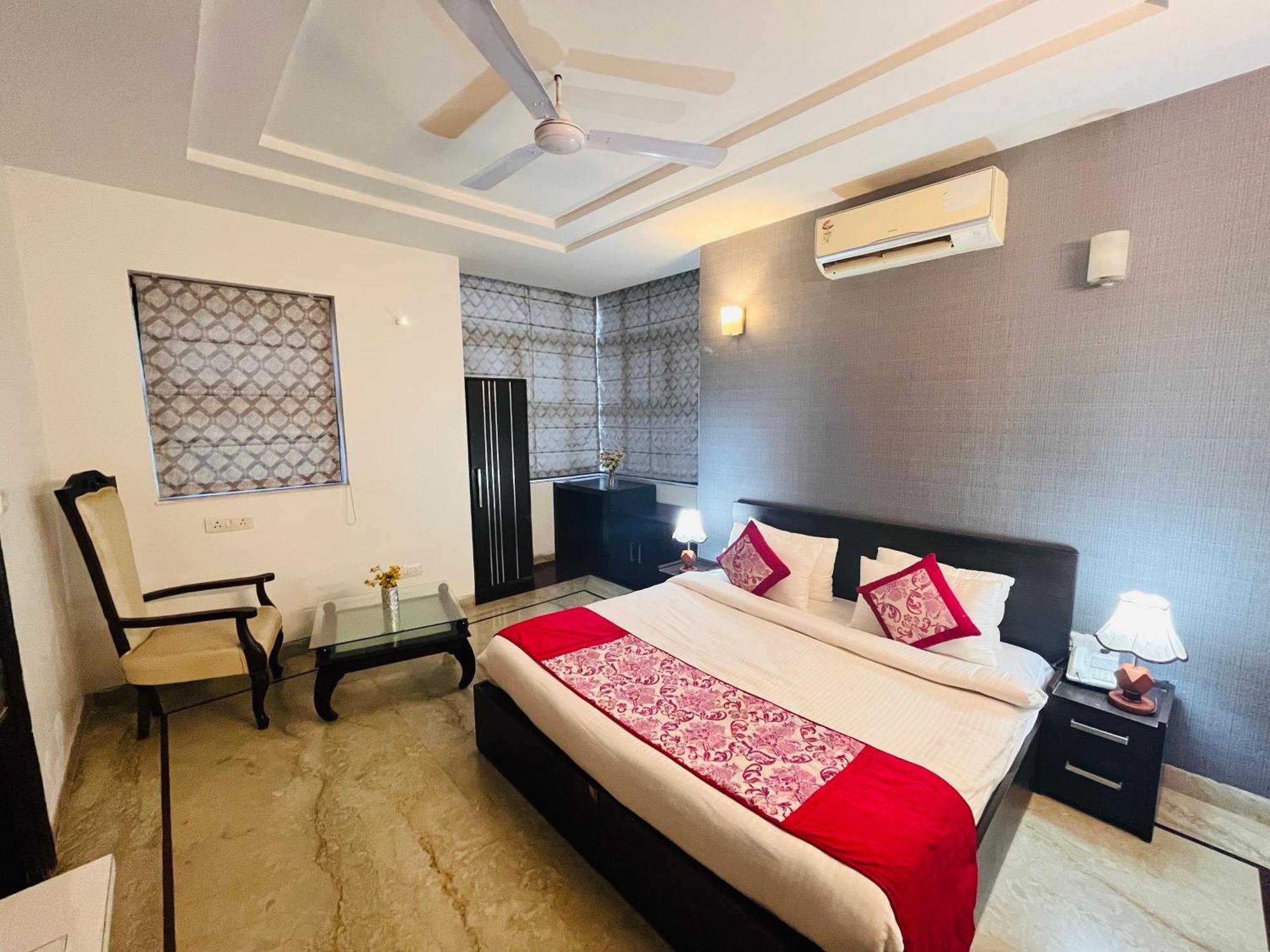 Dayal Regency Near Imt Chowk Manesar, Manesar Guest house Gurgaon