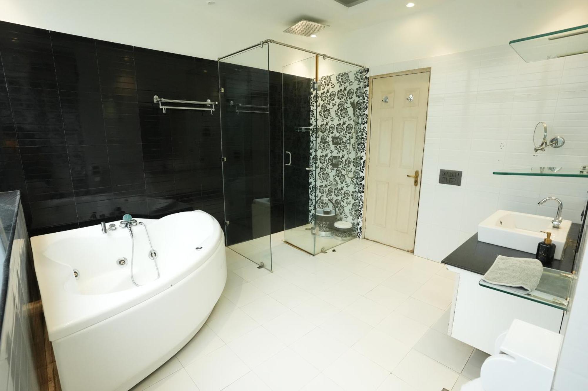 Downtown Cyber Guest house Gurgaon