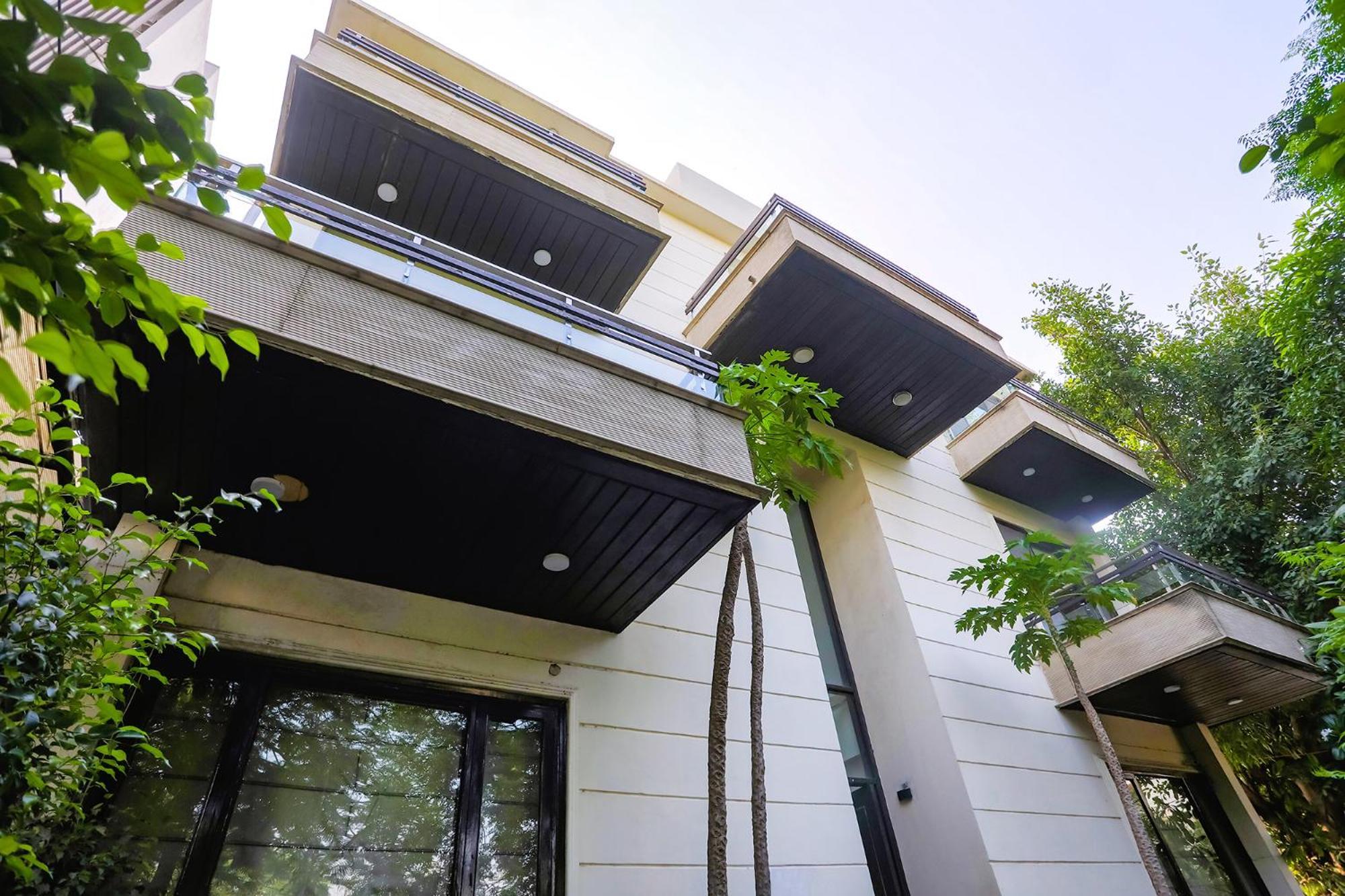 Fabhotel Rivlet Residency Hotel