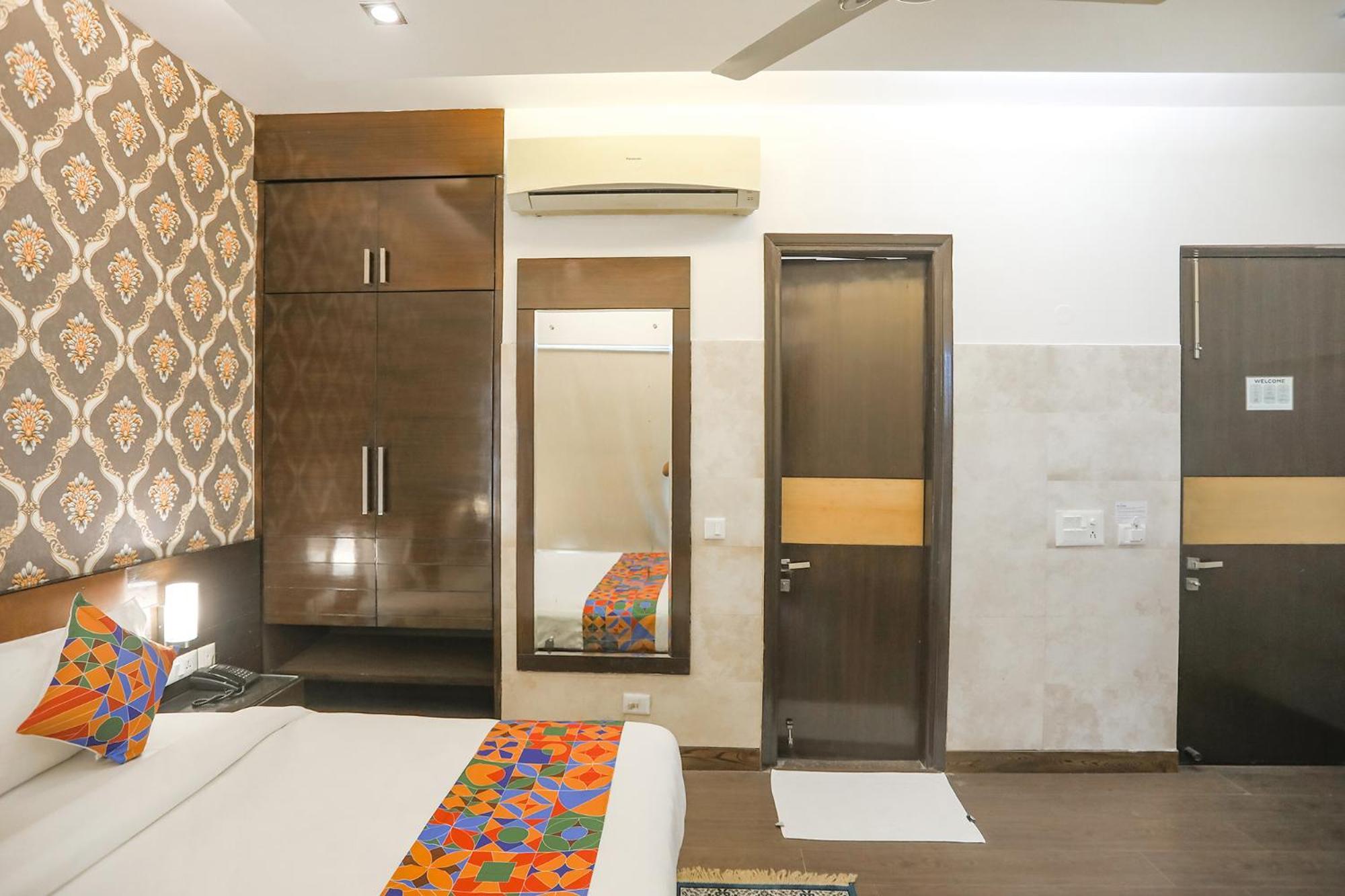 Hotel Fabhotel Rivlet Residency