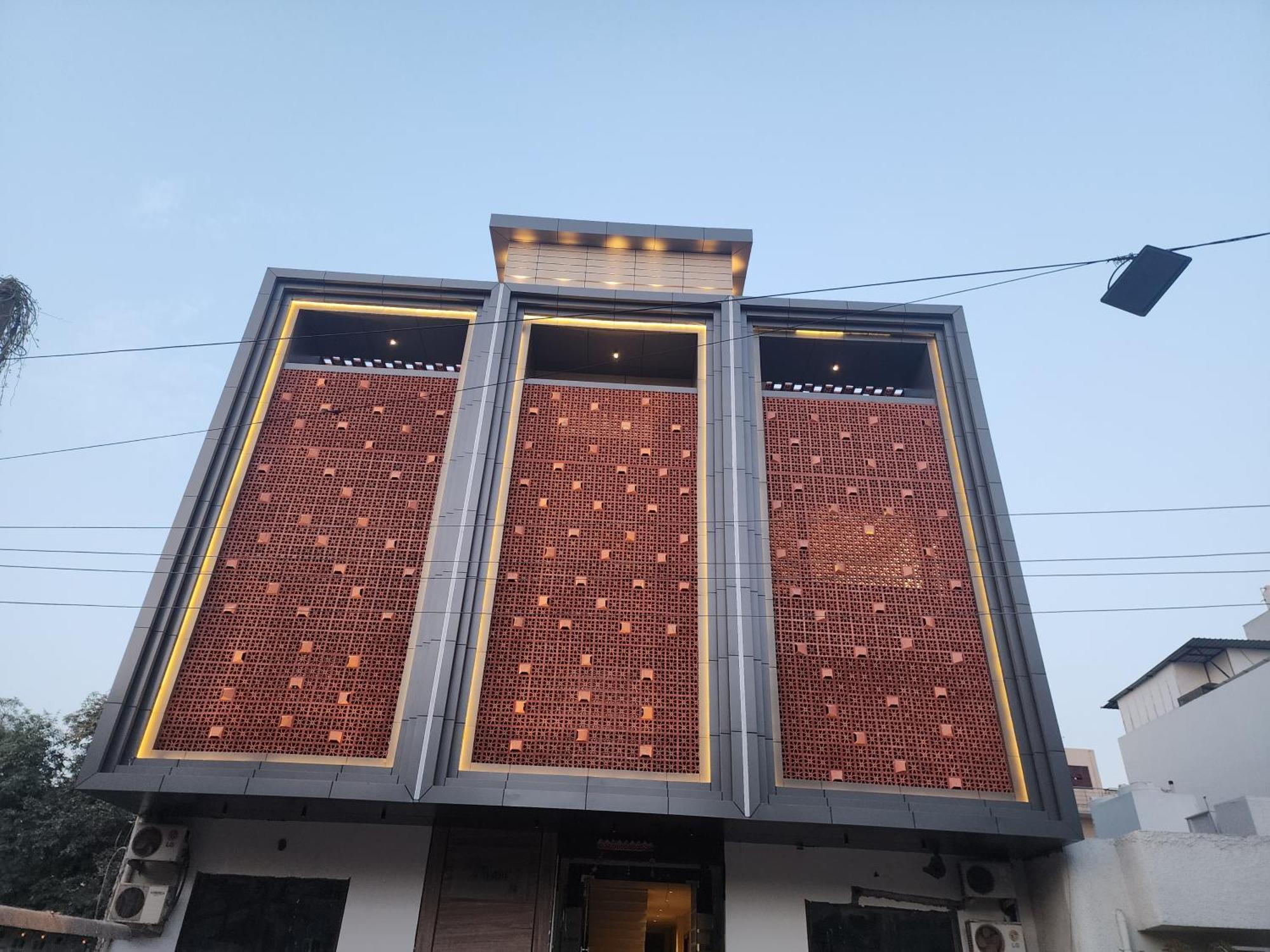 Square9 - A Boutique