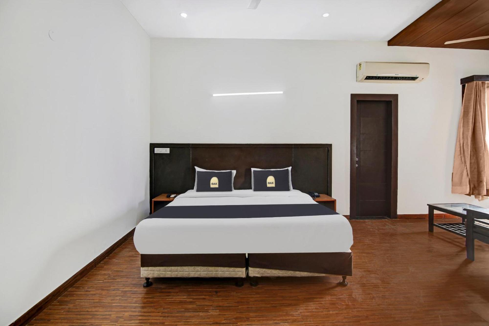 Hotel O Birdhouse Residency Gurgaon