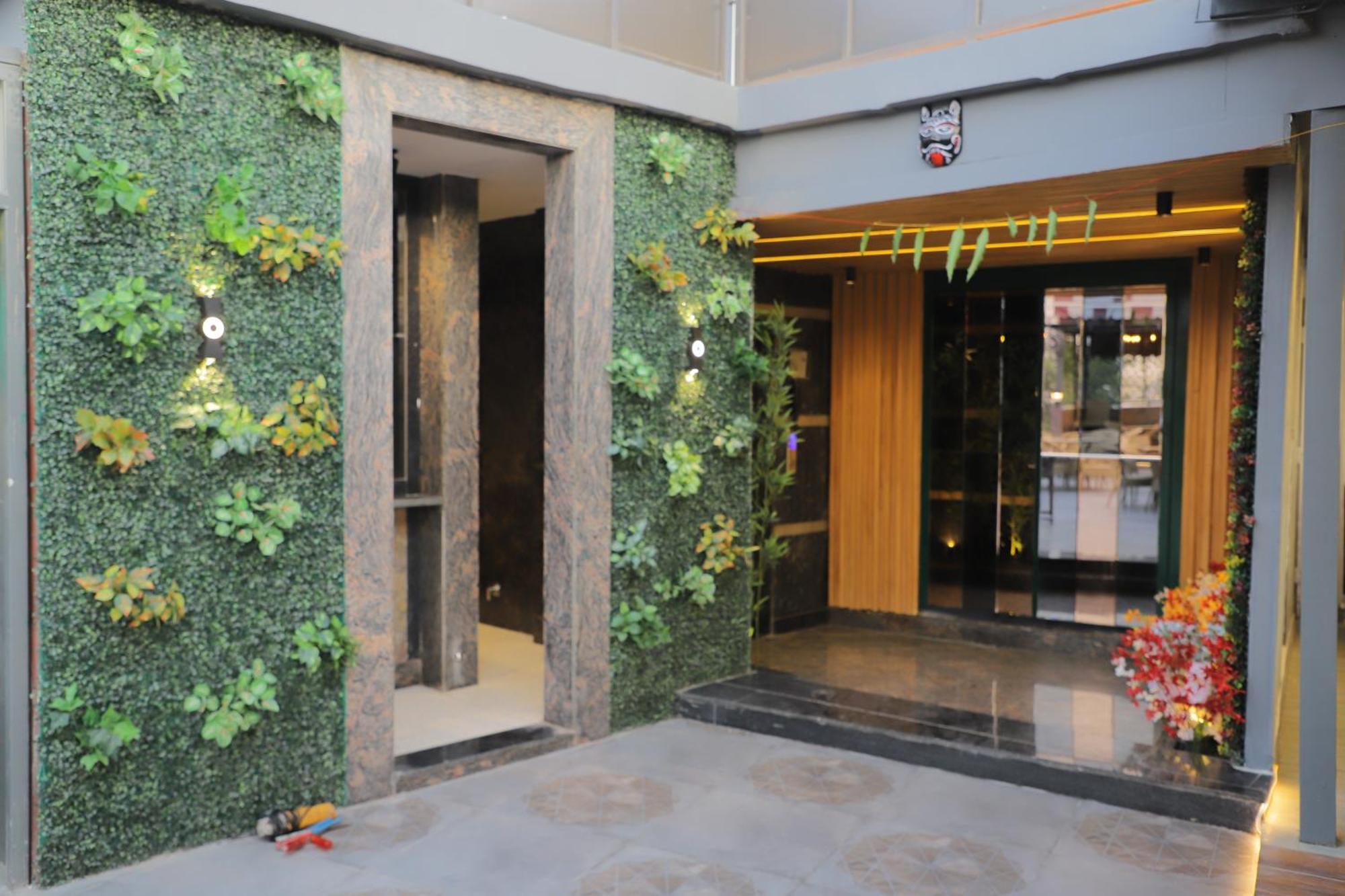 Haris Mg Road Gurugram 3* Gurgaon