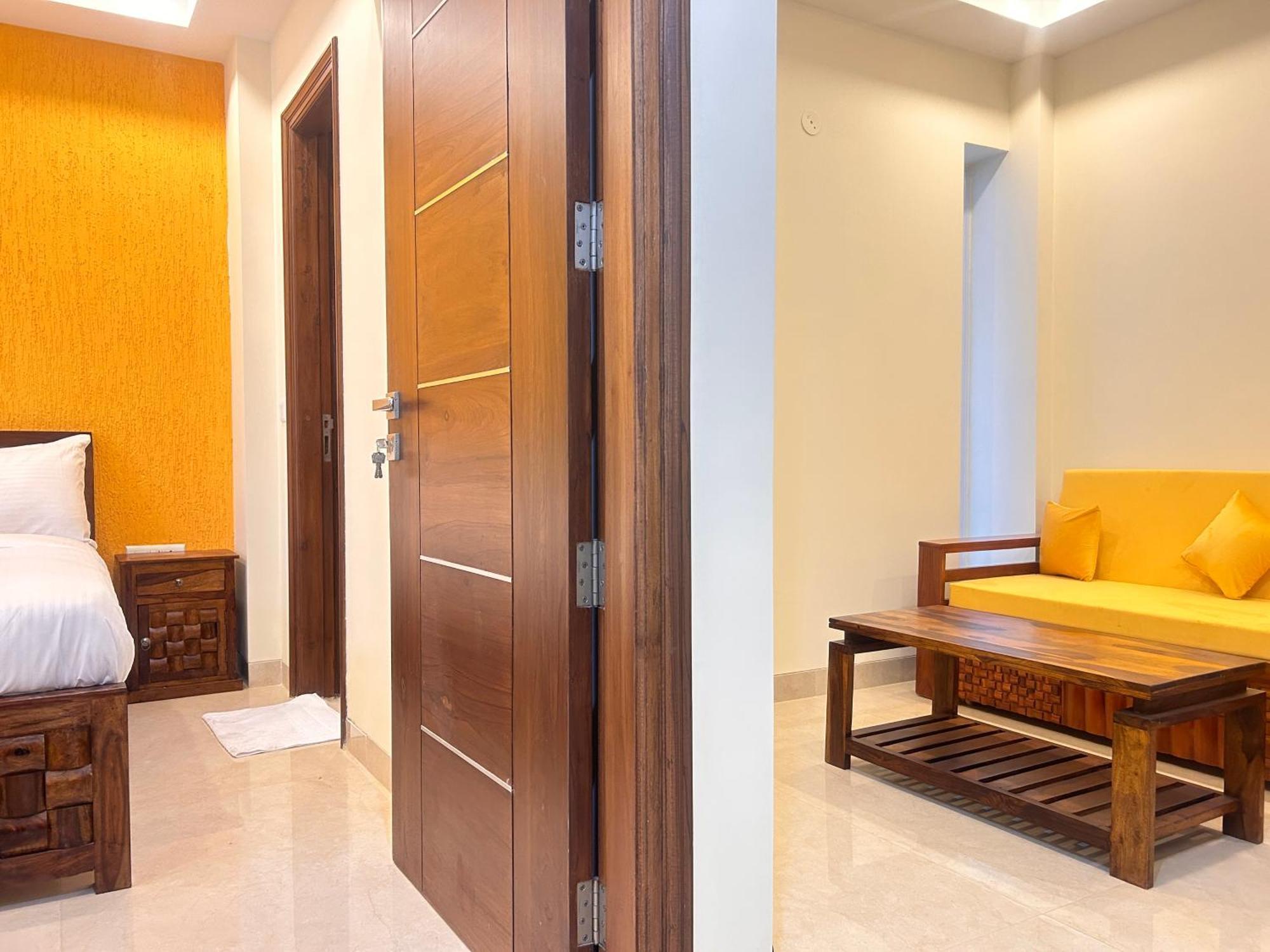 Hotel Lime Tree Service - Medanta Medicity, Gurgaon