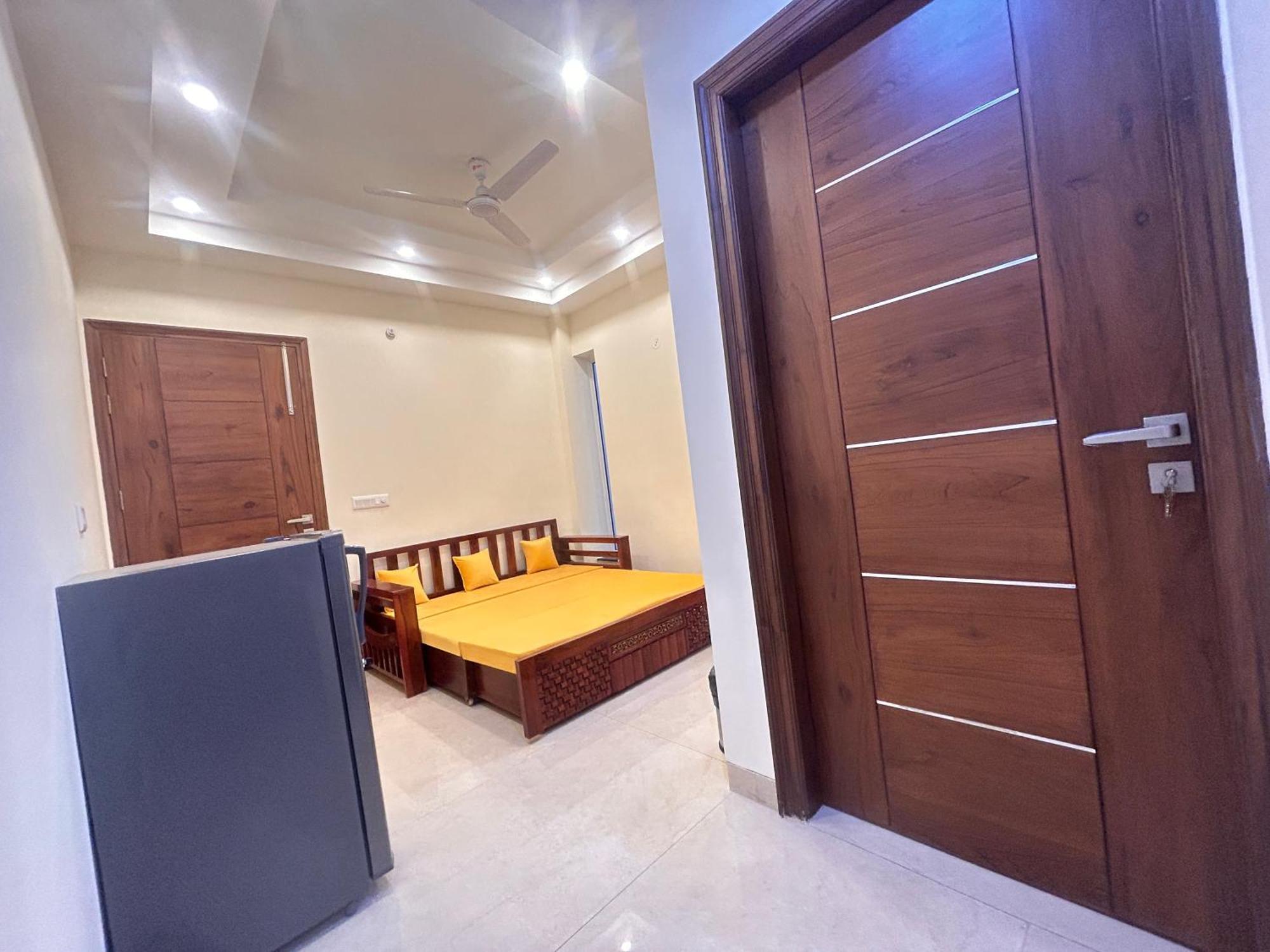 Lime Tree Service - Medanta Medicity,