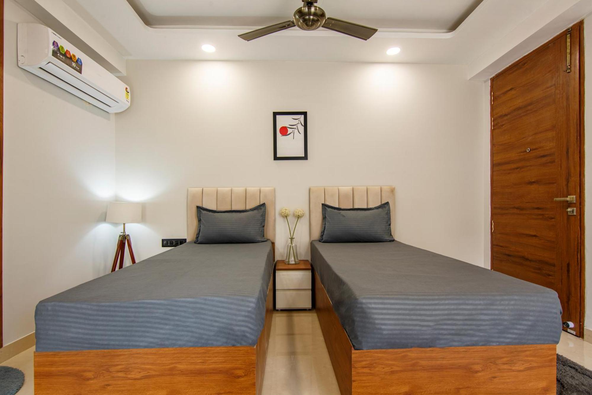 Living Homes Aries-sector 47, Near Park Hospital, Jharsa Road Apartment